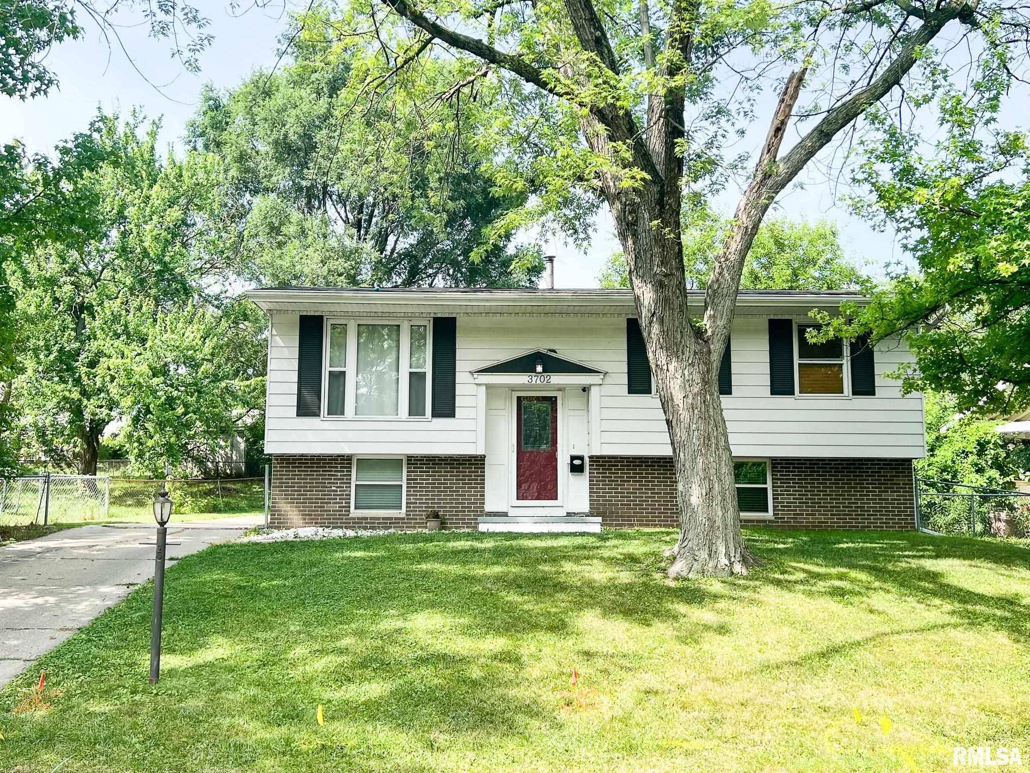 Peoria, IL 61615,3702 W PAGEWOOD DR