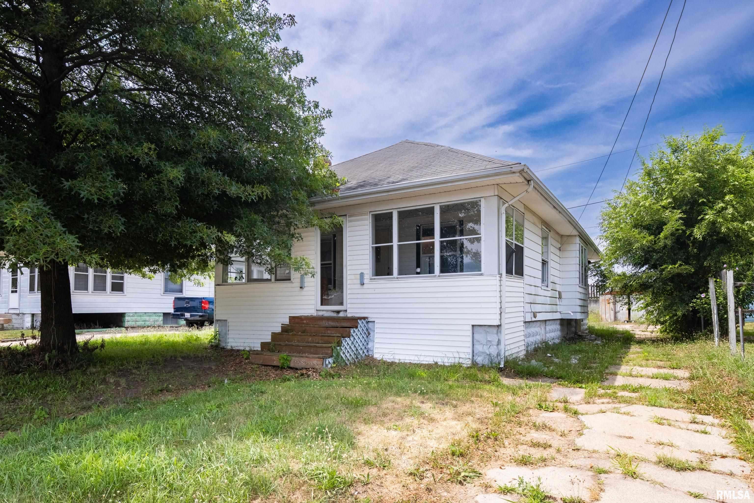 South Pekin, IL 61554,211 MINCH ST