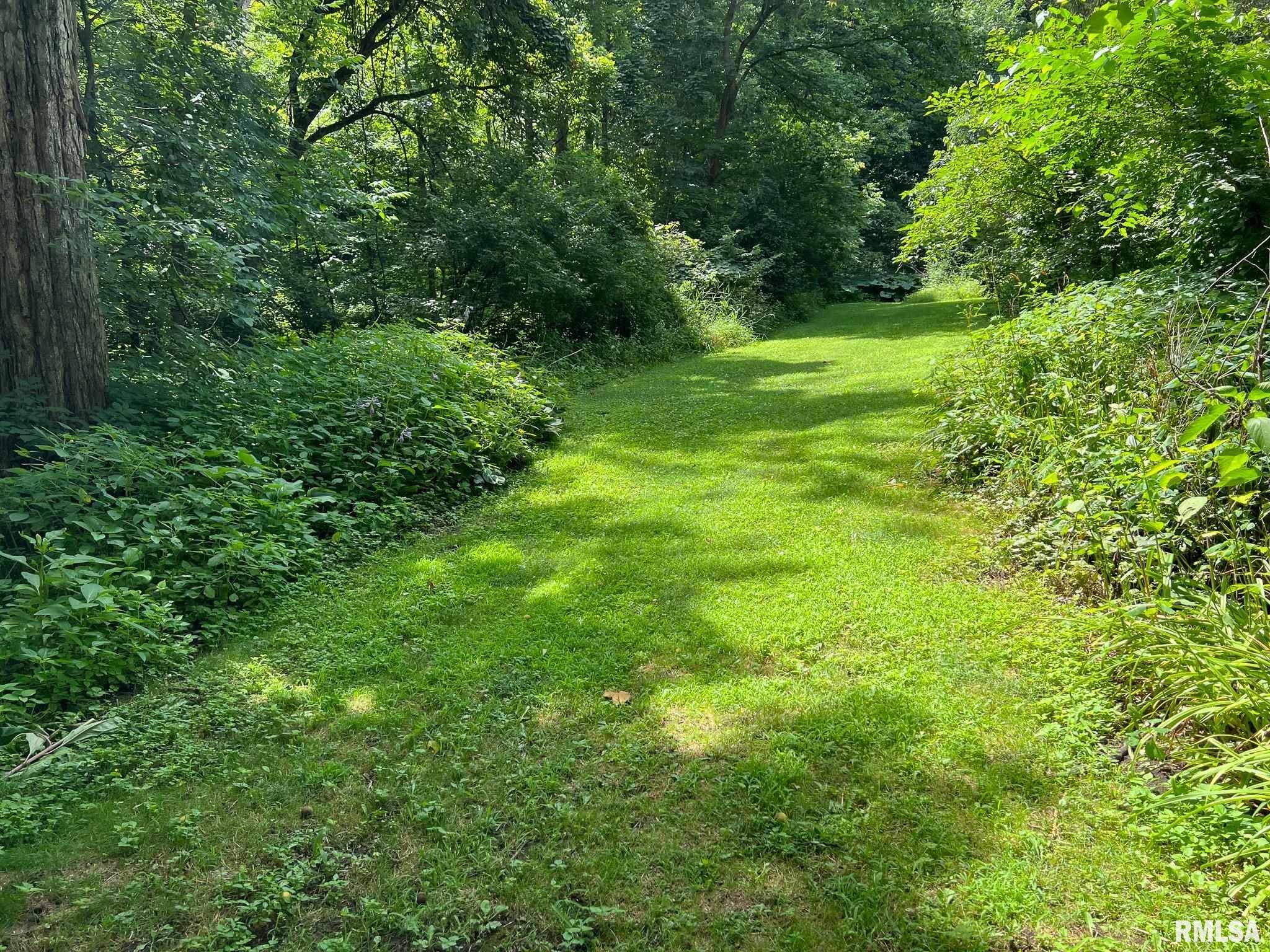 Goodfield, IL 61742,305 E MARTIN DR