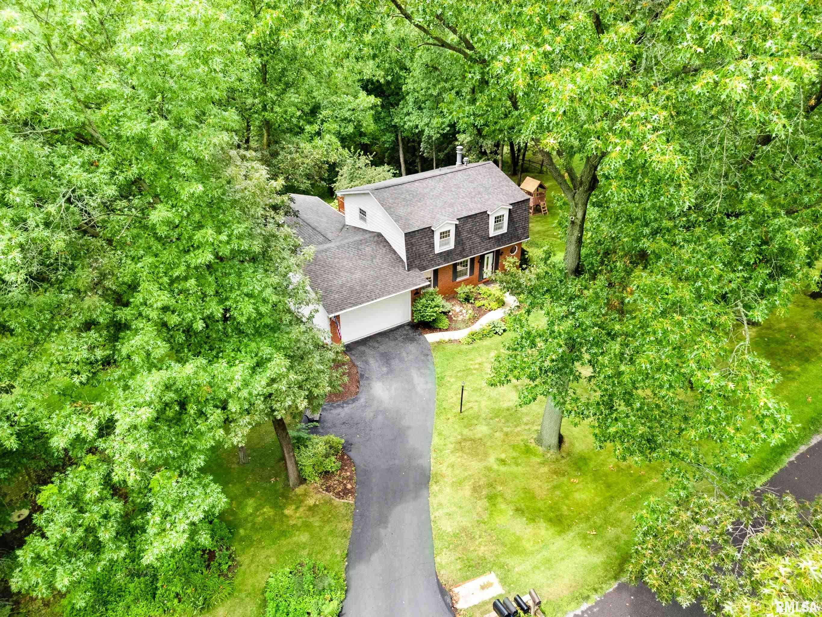 Edwards, IL 61528,6311 N FOX CHAPEL TRL