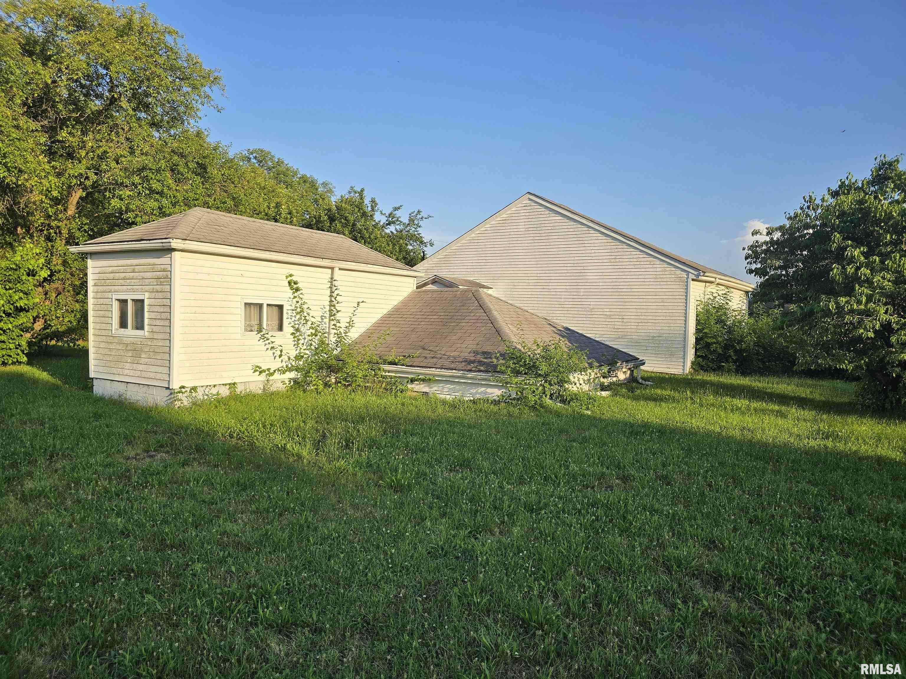 South Pekin, IL 61564,314 3RD ST