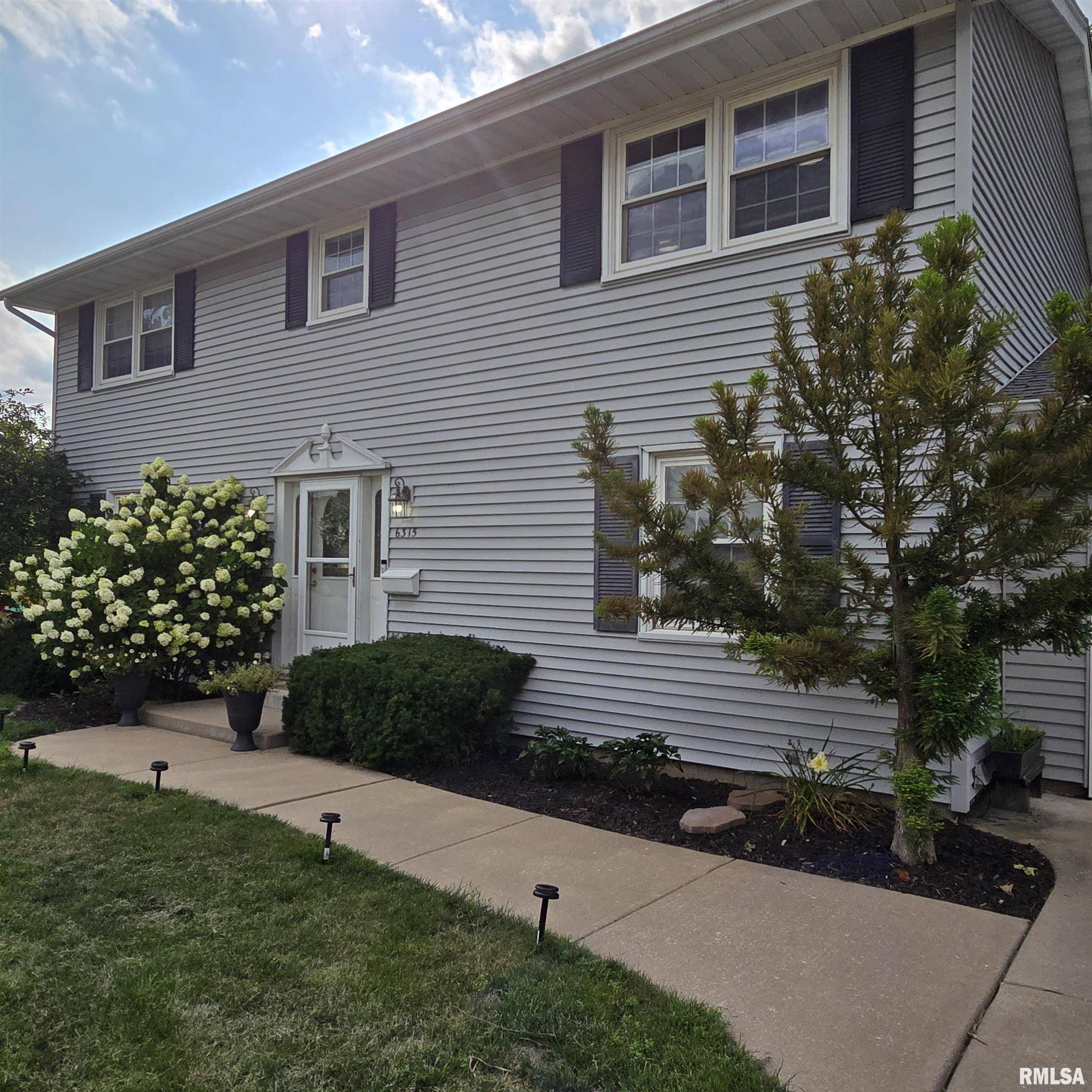 Peoria, IL 61614,6315 N RIVIERA CT