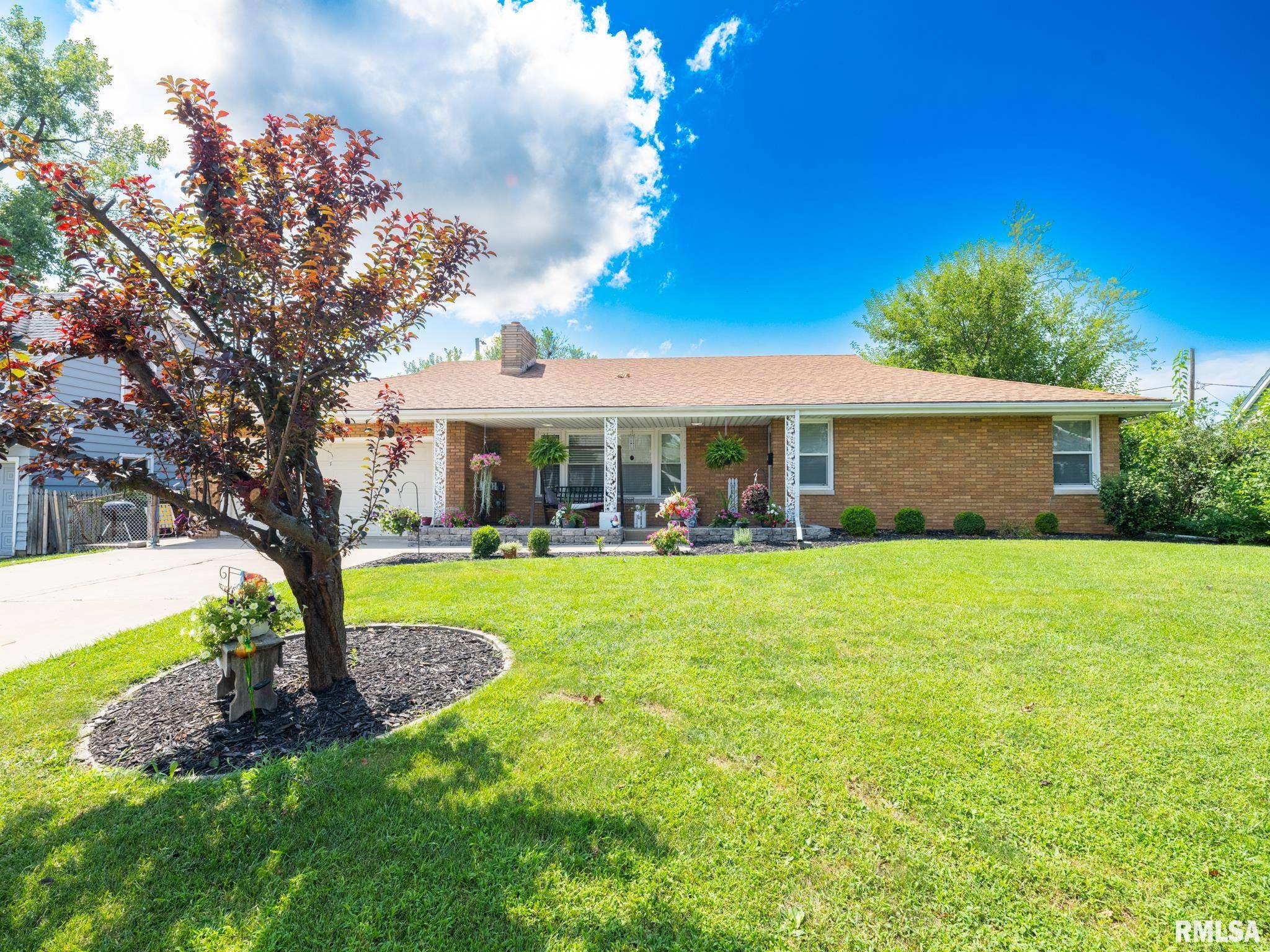 Peoria, IL 61614,635 W KNOLL CREST DR