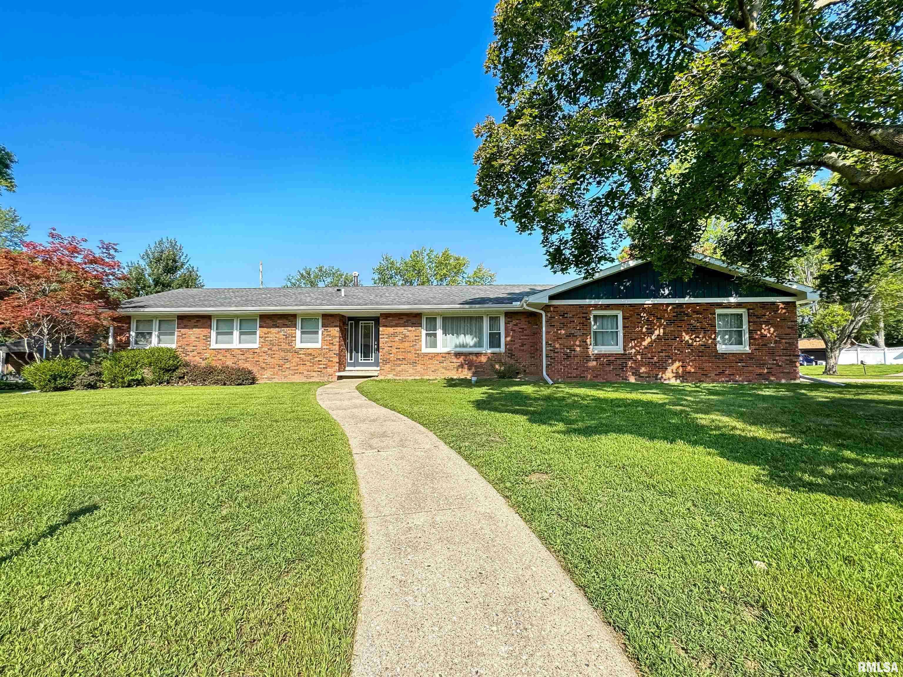 Peoria, IL 61614,6823 N BOBOLINK RD