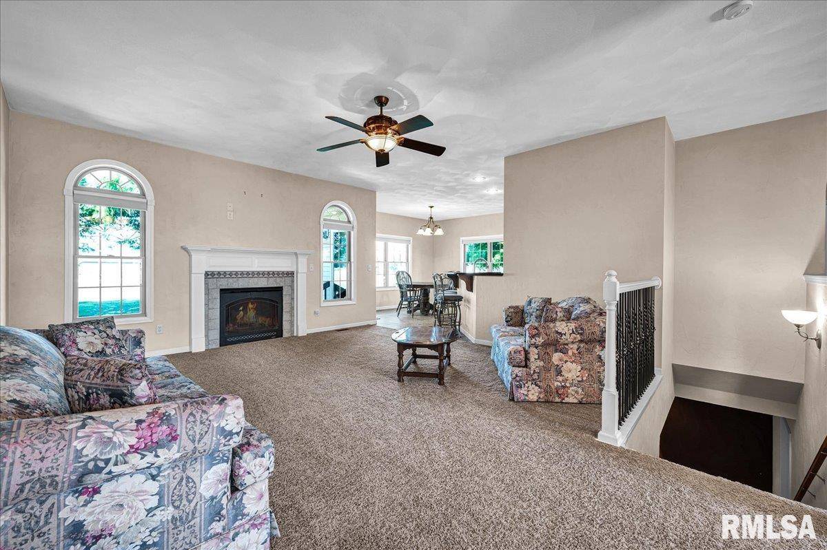 Chillicothe, IL 61523,303 N SYCAMORE TRL