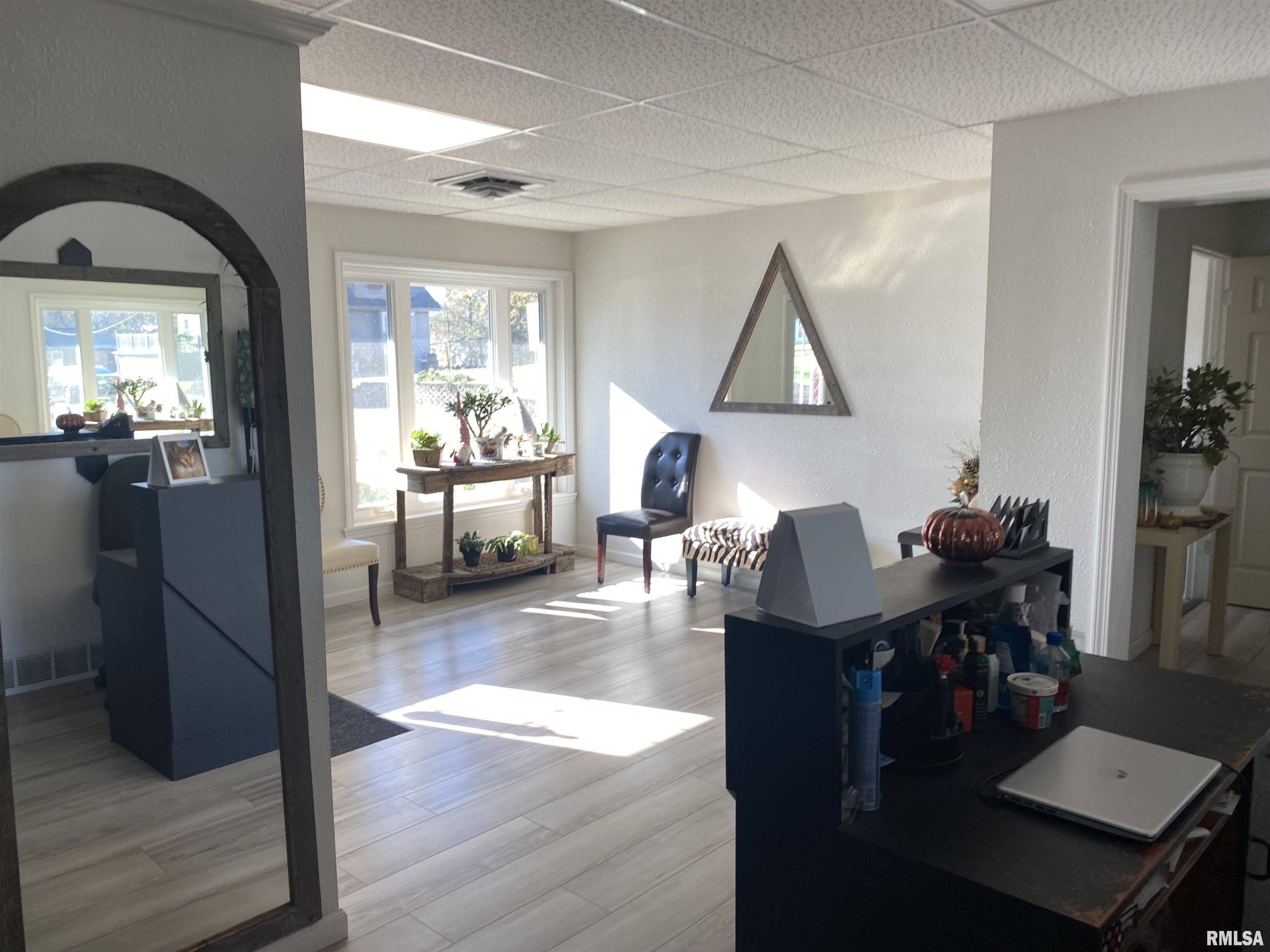 Peoria Heights, IL 61616,924 E GLEN AVE