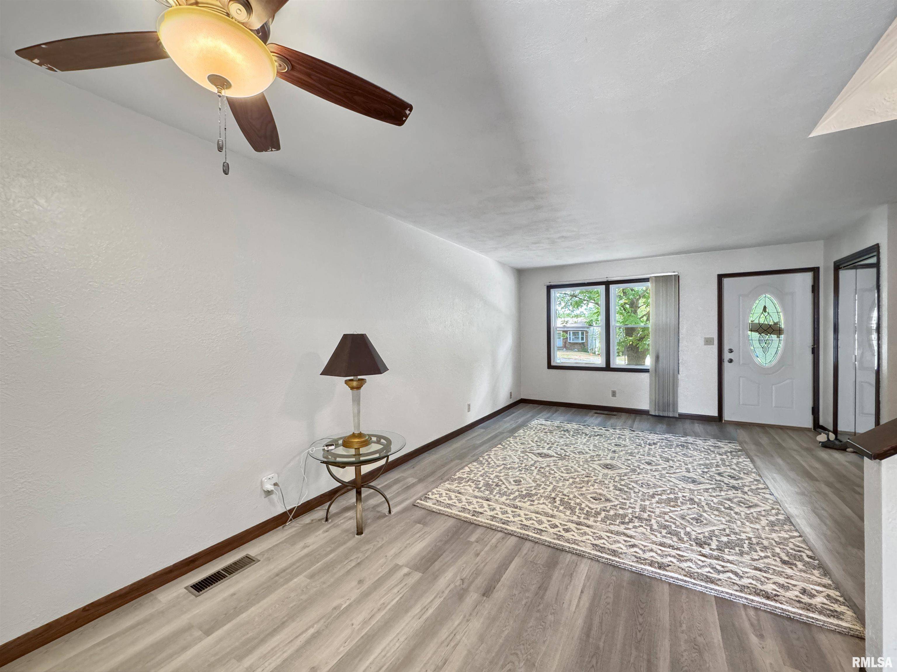 Pekin, IL 61554,16 POINT EAST CT