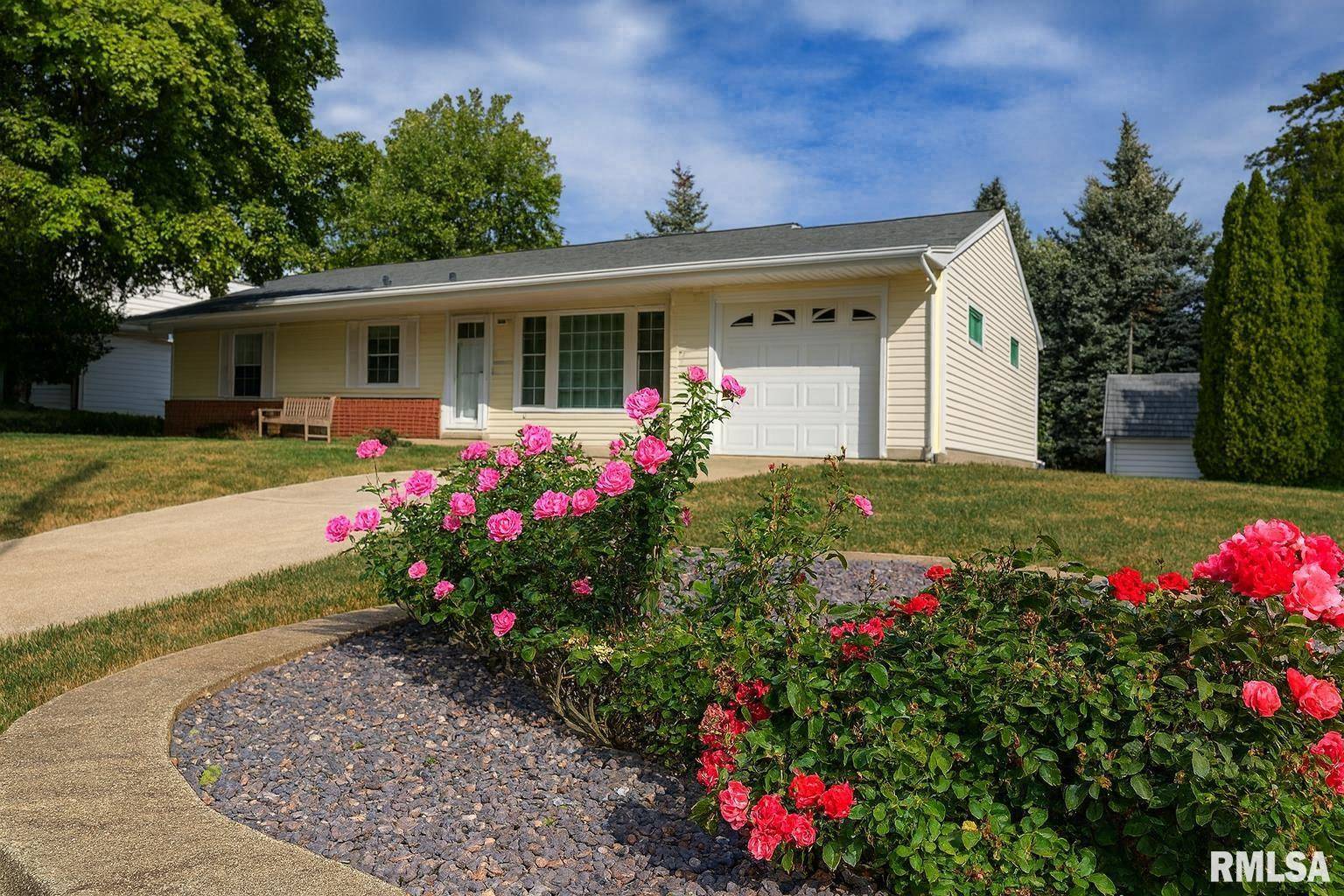 Peoria, IL 61614,321 W KNOLL CREST DR