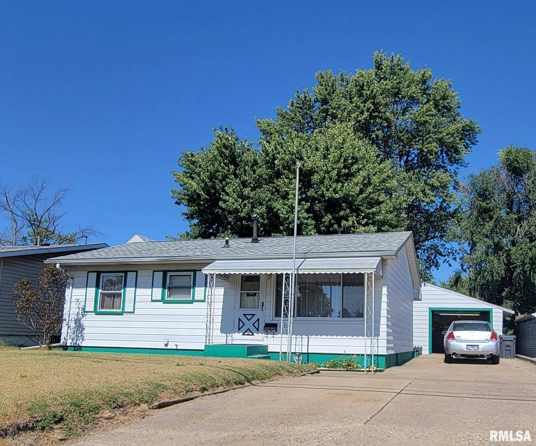 Pekin, IL 61554,1505 SHERIDAN RD