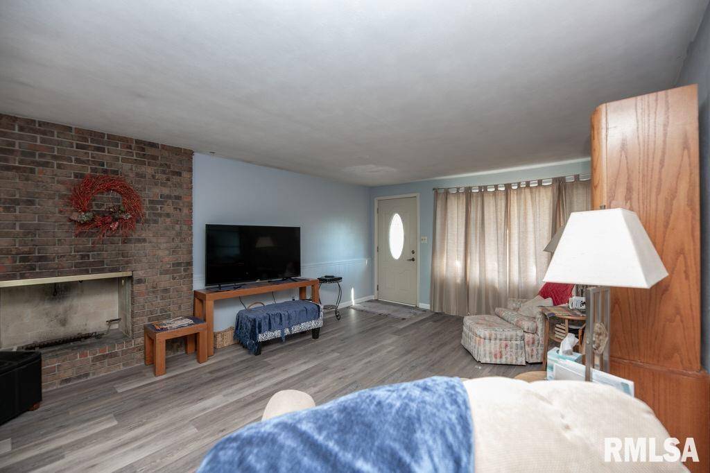 Peoria, IL 61615,3347 W SAYMORE LN