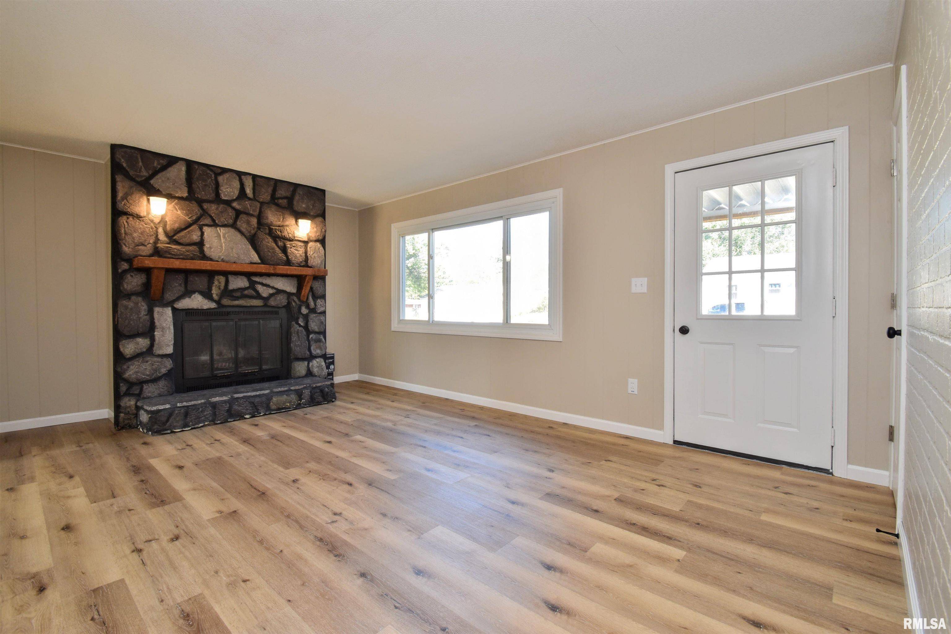 Pekin, IL 61554,1404 MATILDA ST