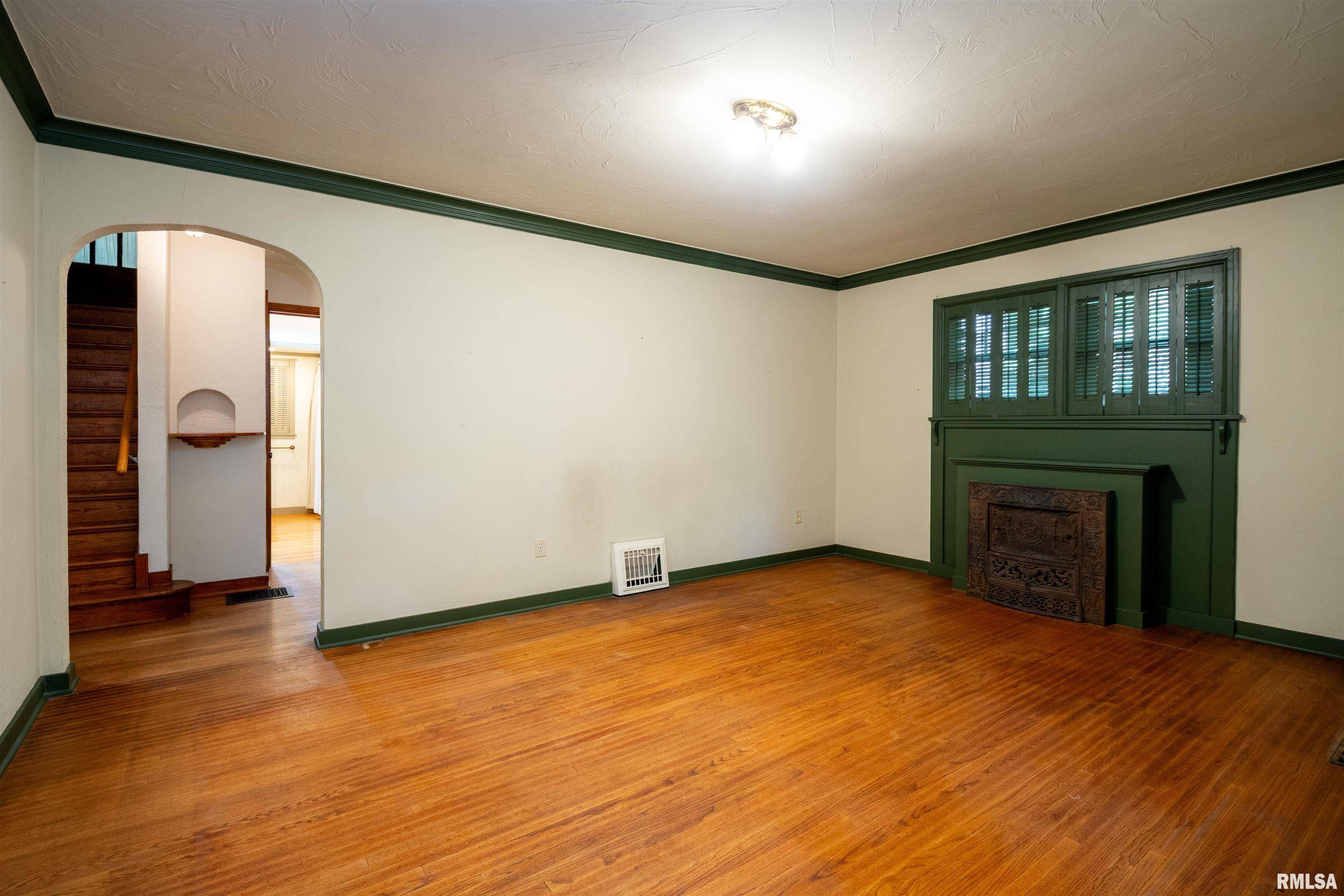 East Peoria, IL 61611,1161 N CRESCENT DR