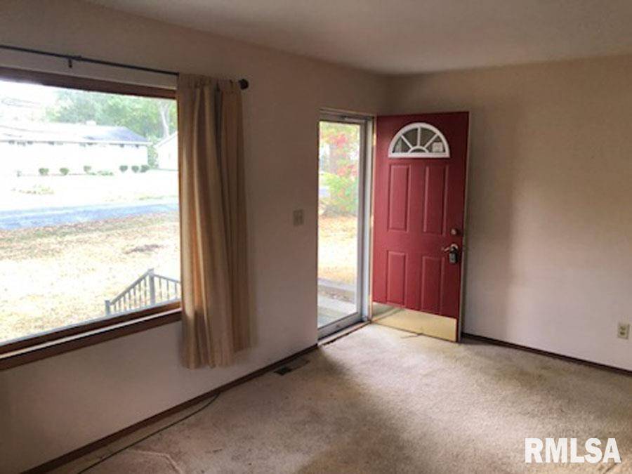 Peoria, IL 61604,2407 N NORTHCREST DR