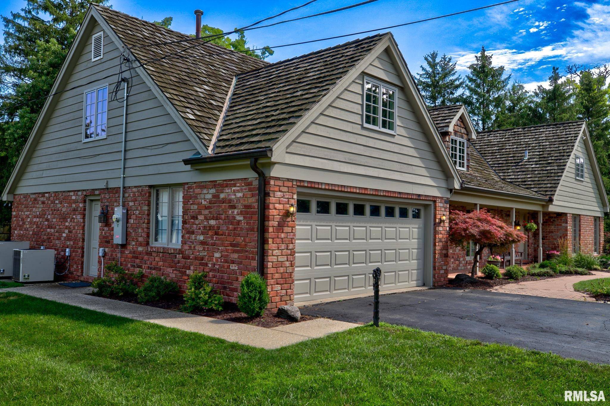 Peoria, IL 61614,511 E HIGH POINT PL