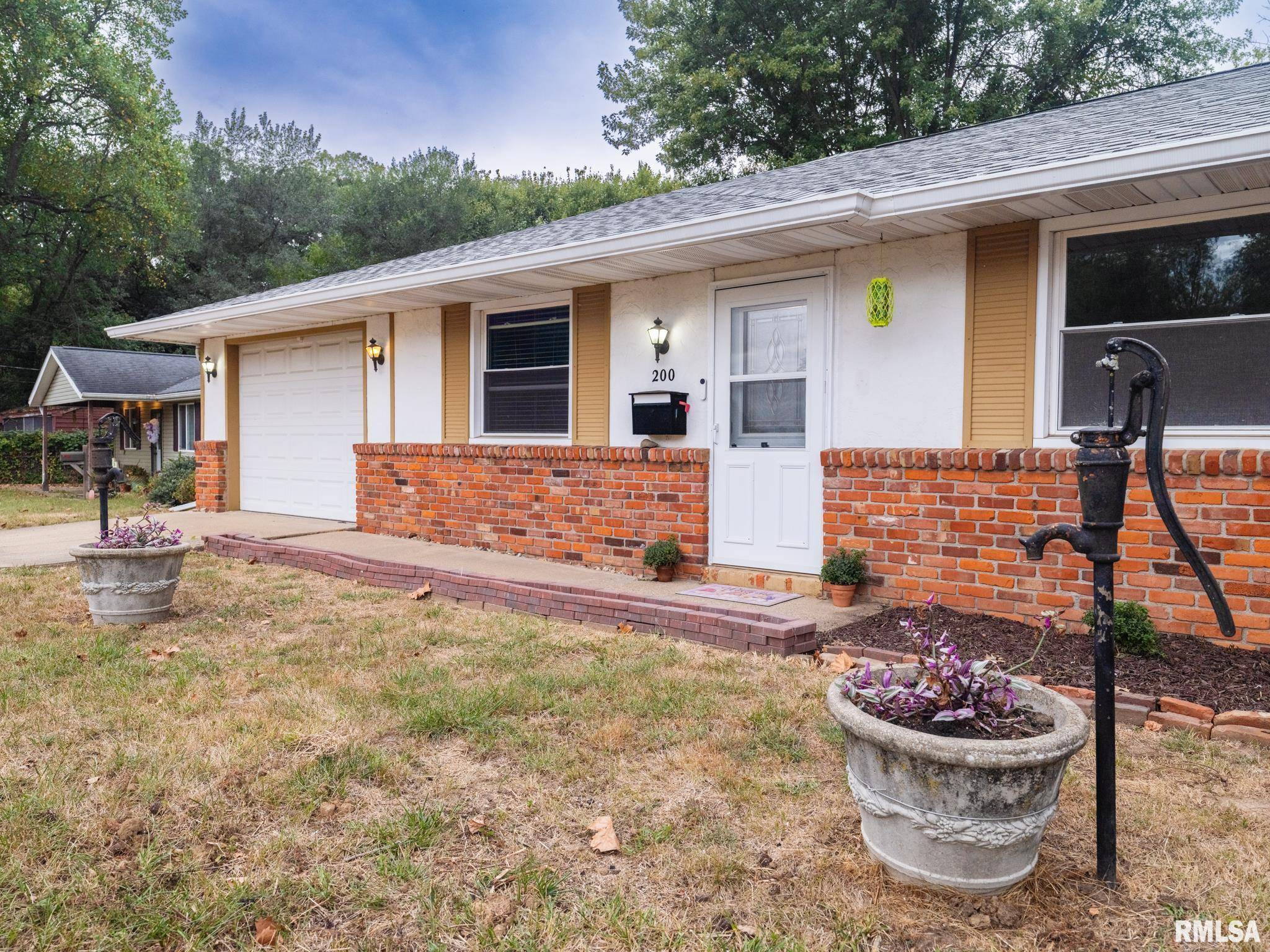 Marquette Heights, IL 61554,200 FRONTENAC RD