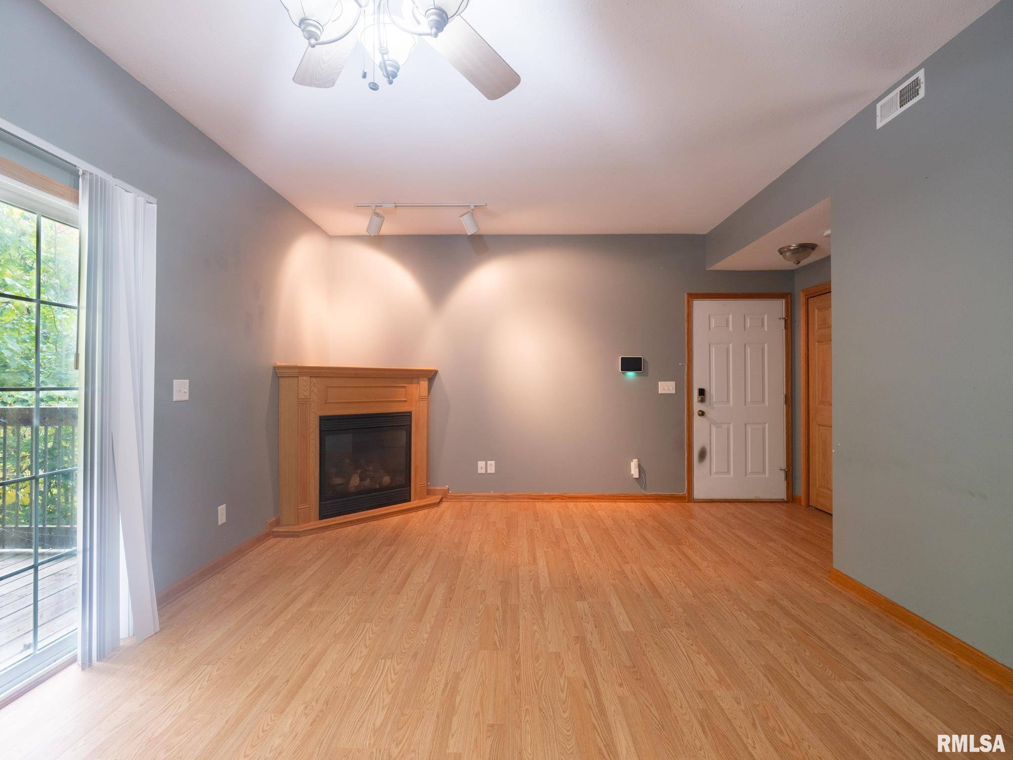 Peoria, IL 61604,3444 W DORCHESTER RDG #C