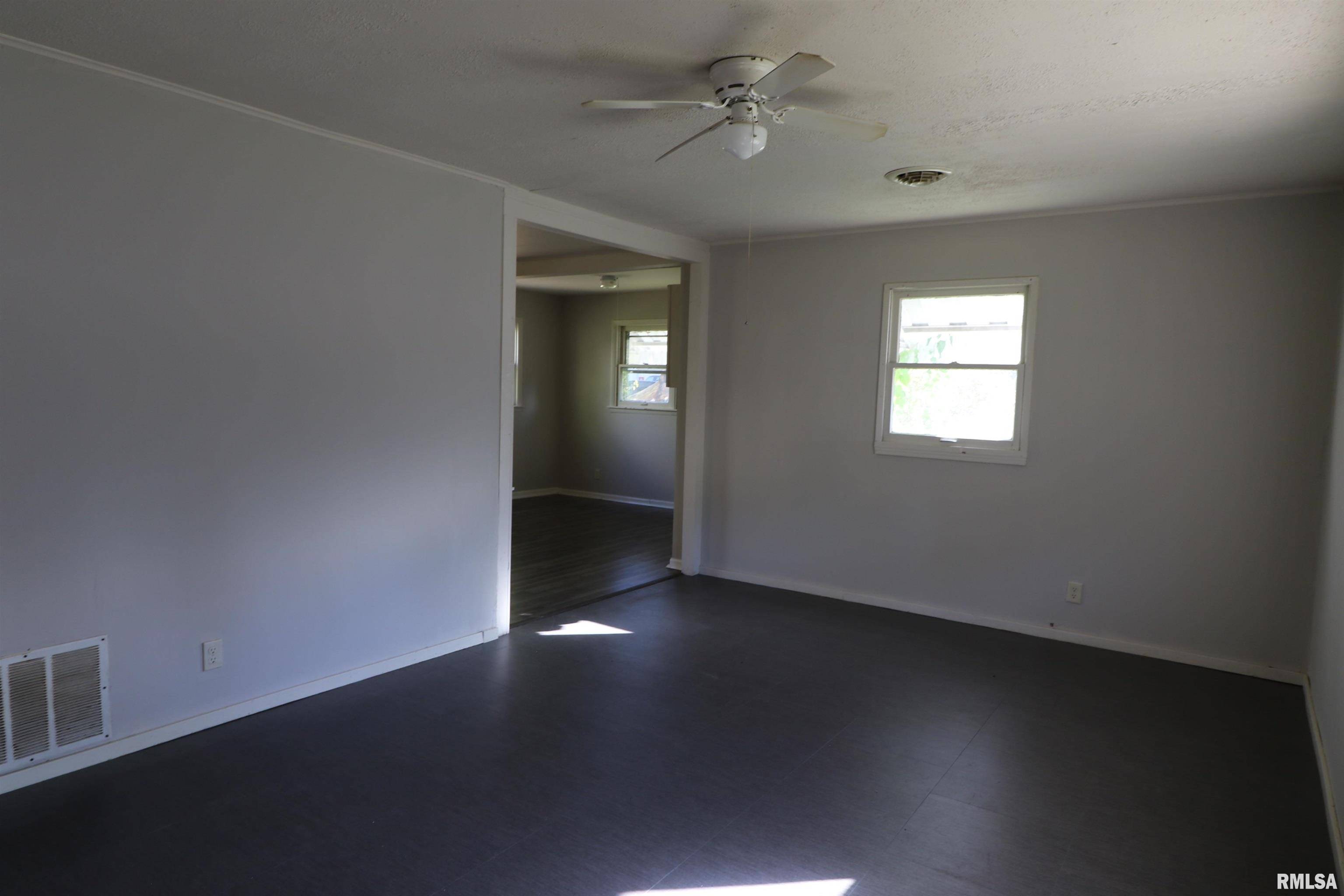 Peoria, IL 61605,3203 W PROCTOR PL