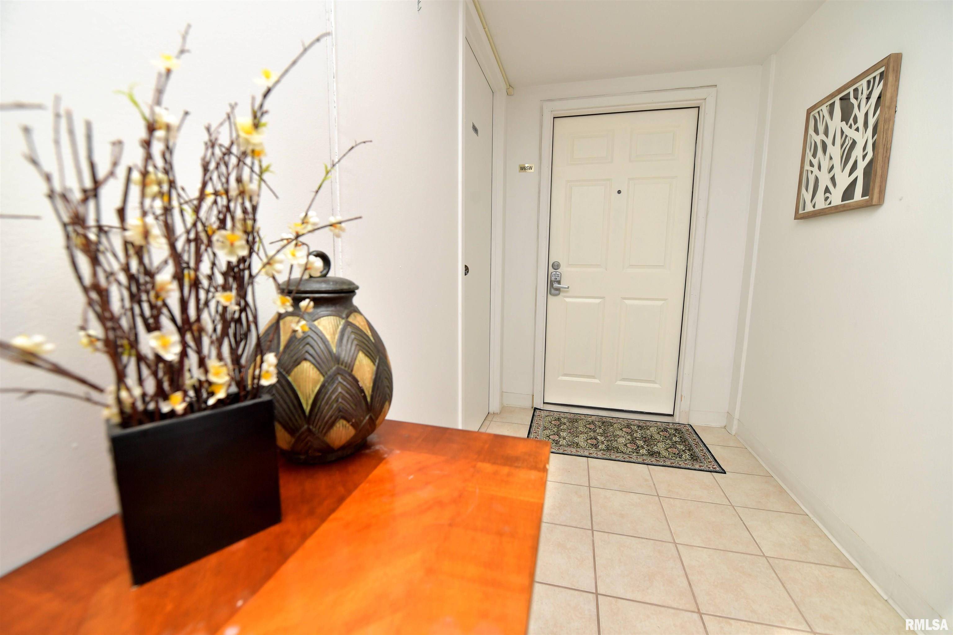 Peoria, IL 61602,125 SW JEFFERSON AVE #W6A-W6B1