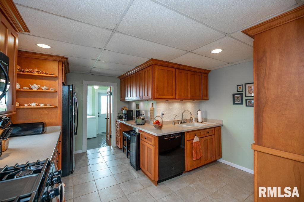 Eureka, IL 61530,1251 COUNTY ROAD 500 N