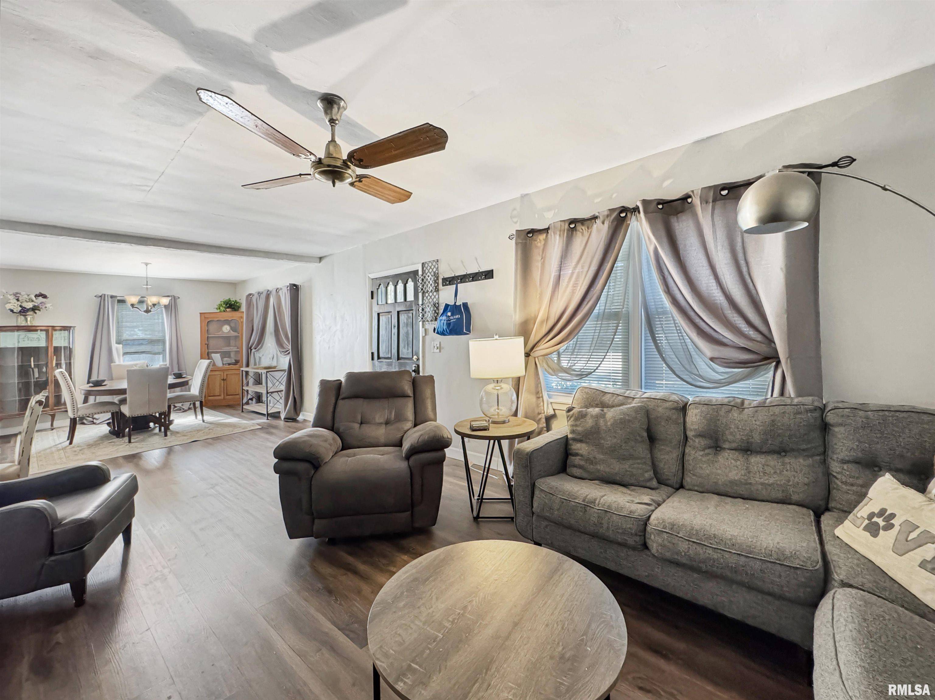 Metamora, IL 61548,414 S MENARD ST