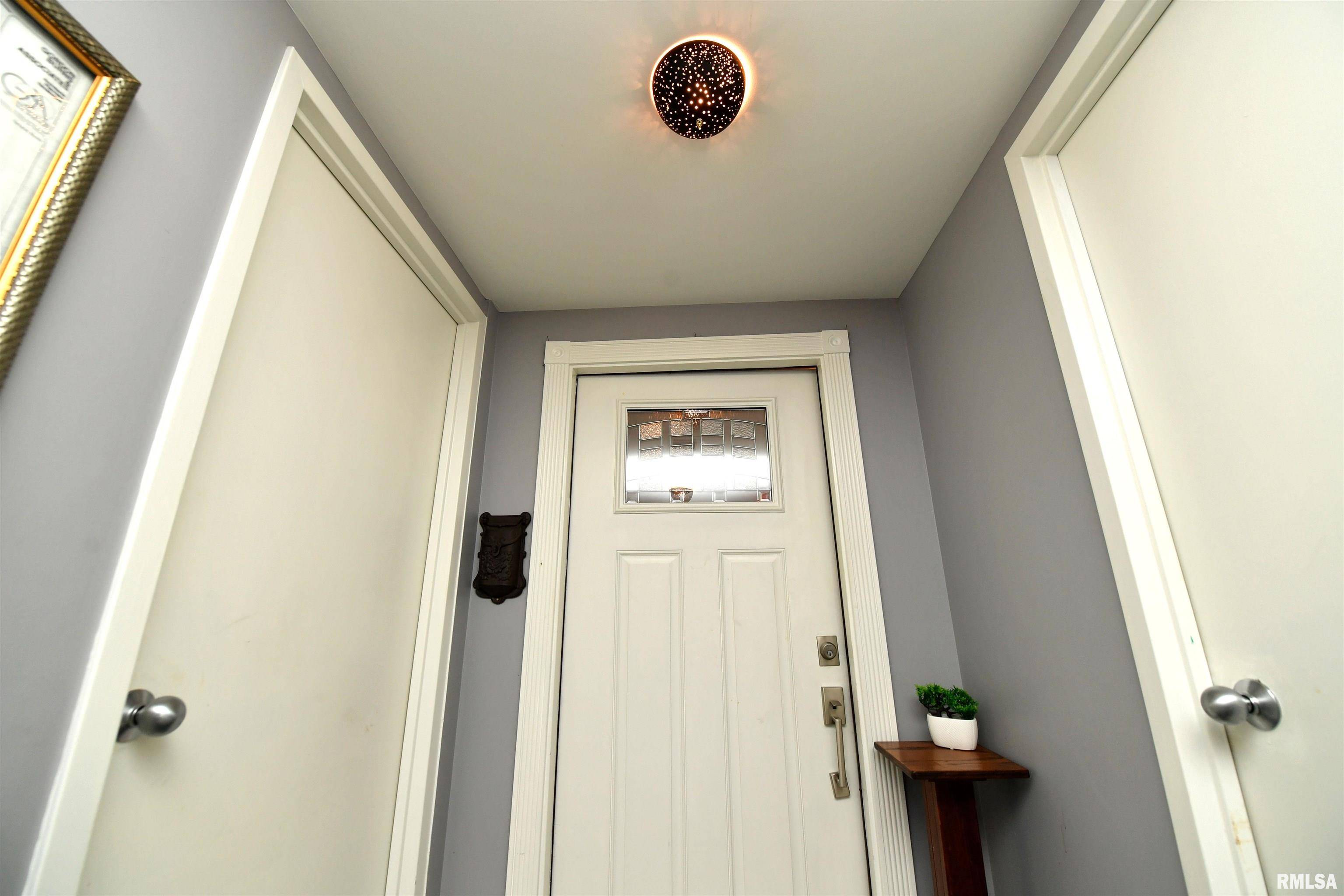 Peoria, IL 61602,123 SW JEFFERSON AVE #E26