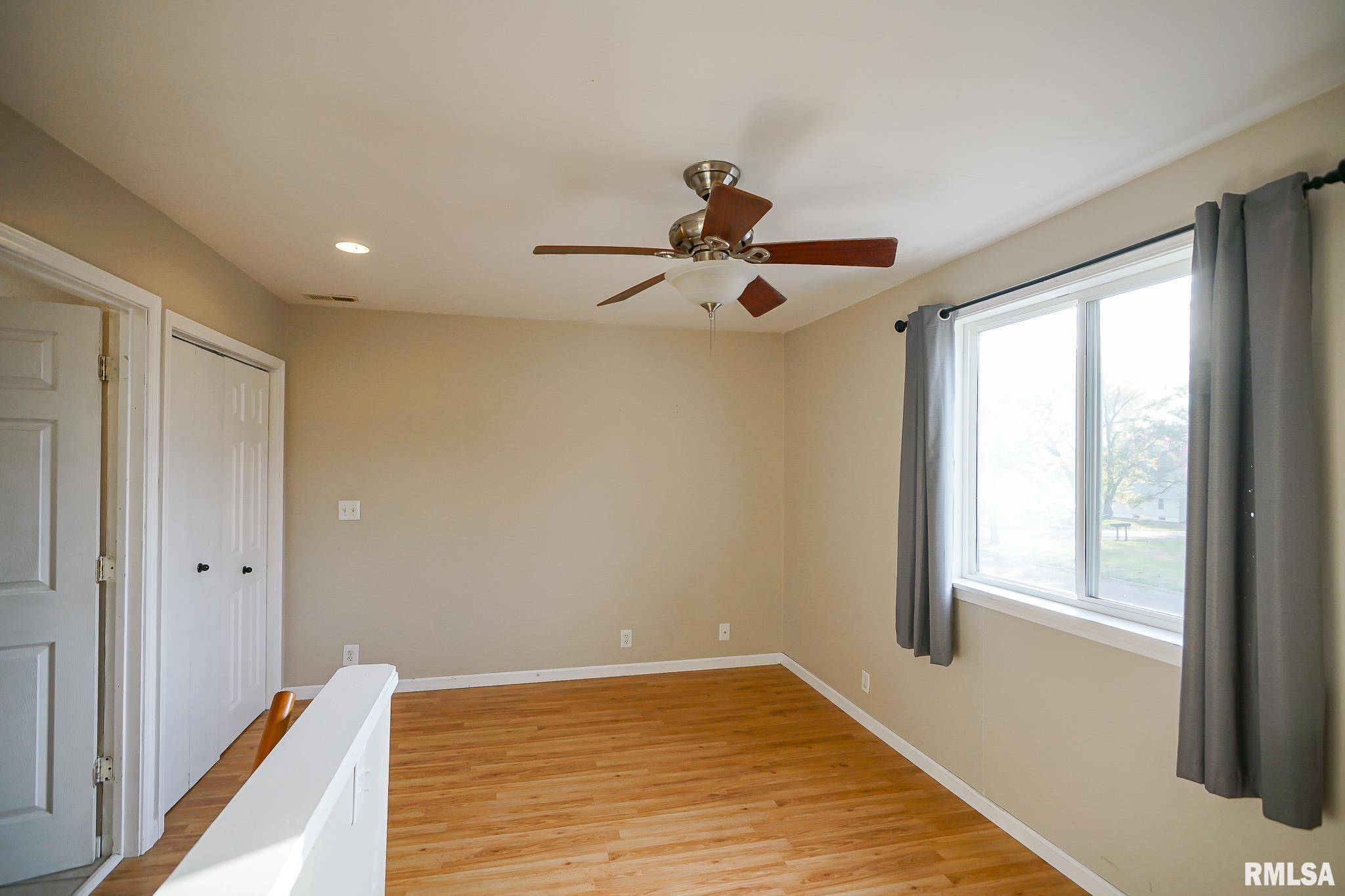 Creve Coeur, IL 61610,516 CREVE COEUR AVE