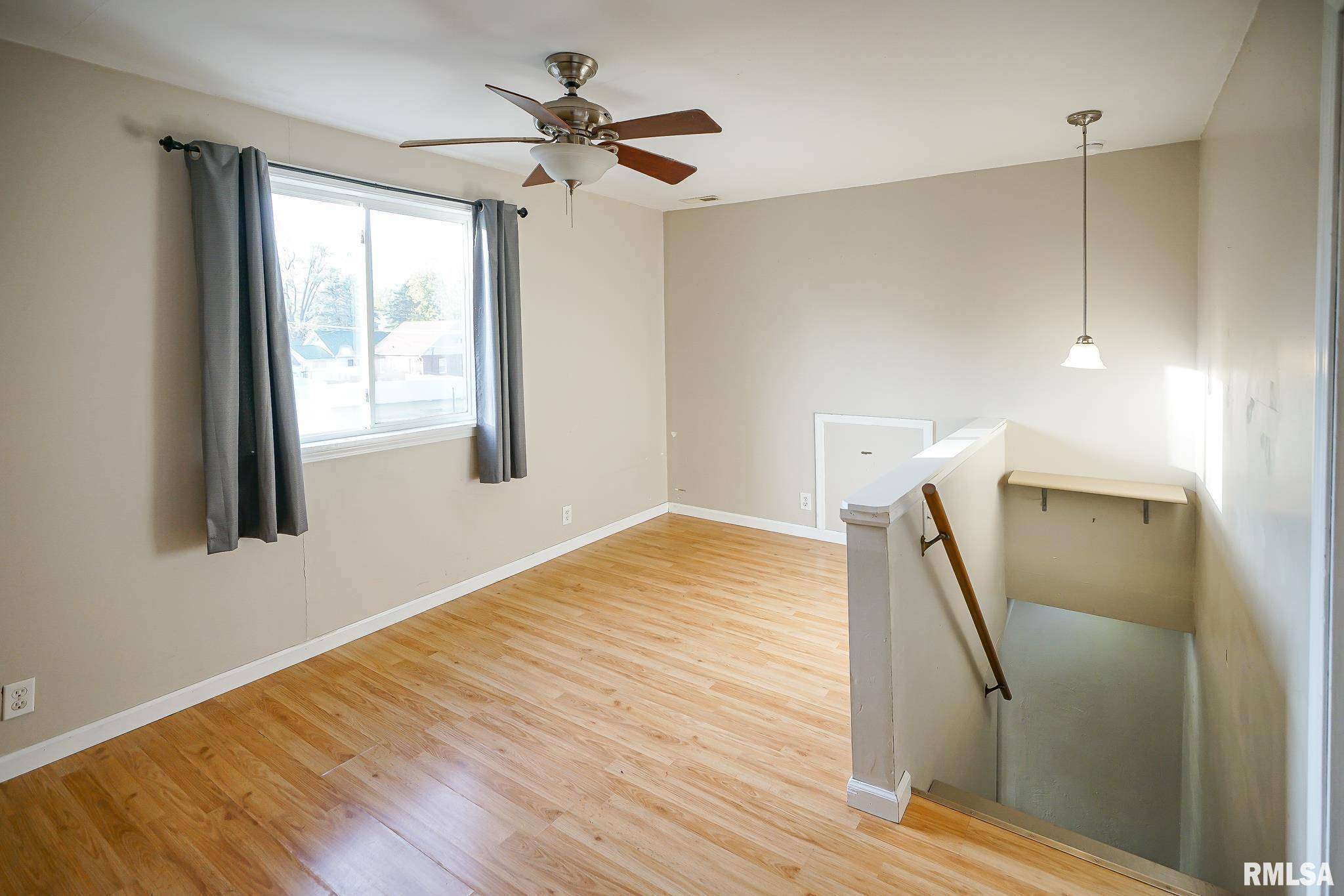 Creve Coeur, IL 61610,516 CREVE COEUR AVE