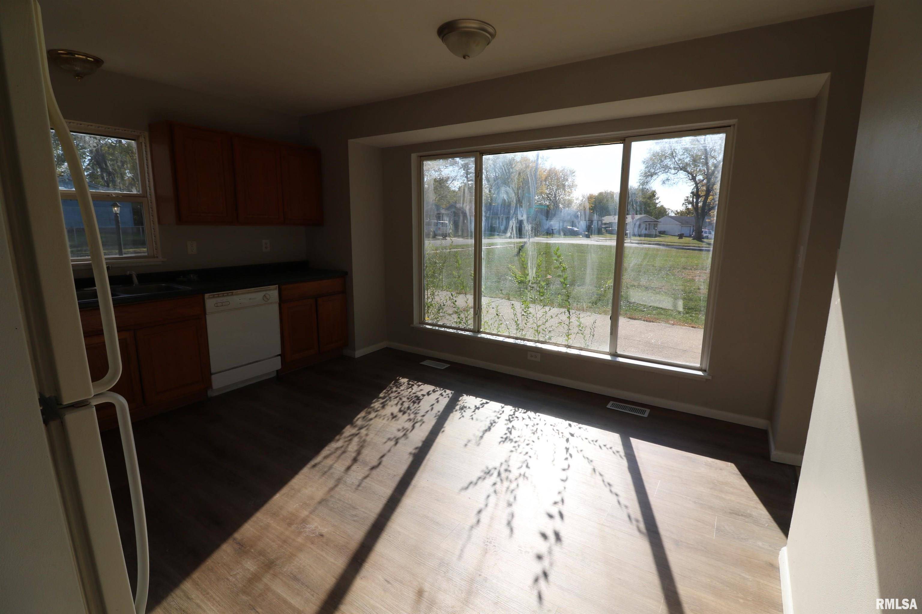 Peoria, IL 61615,3917 W BRIGHTON AVE