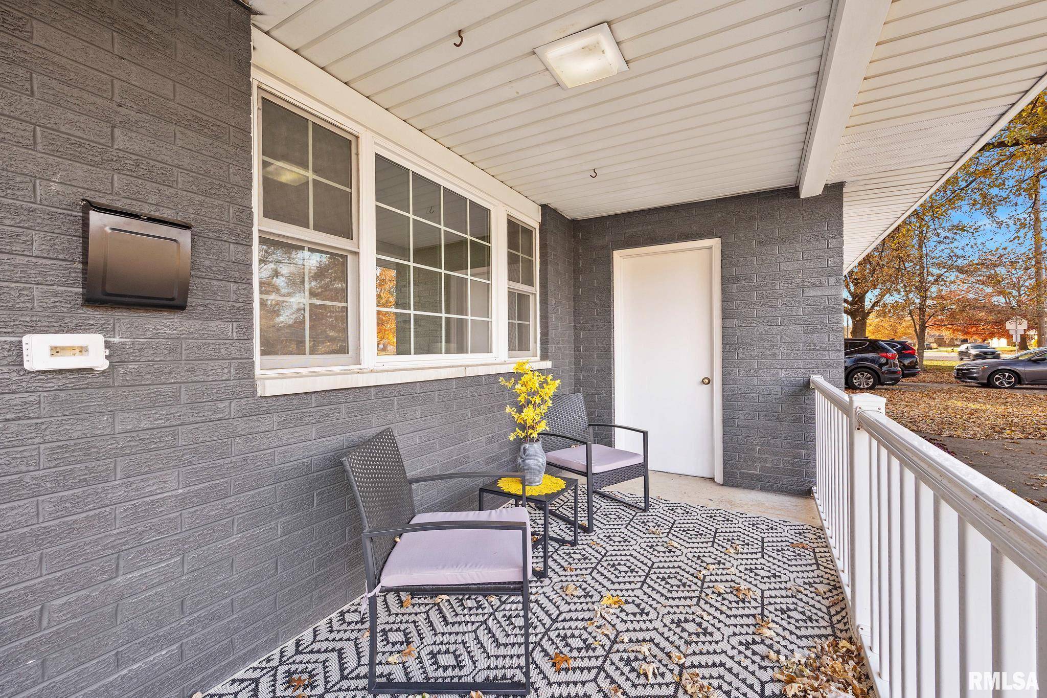 Morton, IL 61550,916 E JACKSON ST