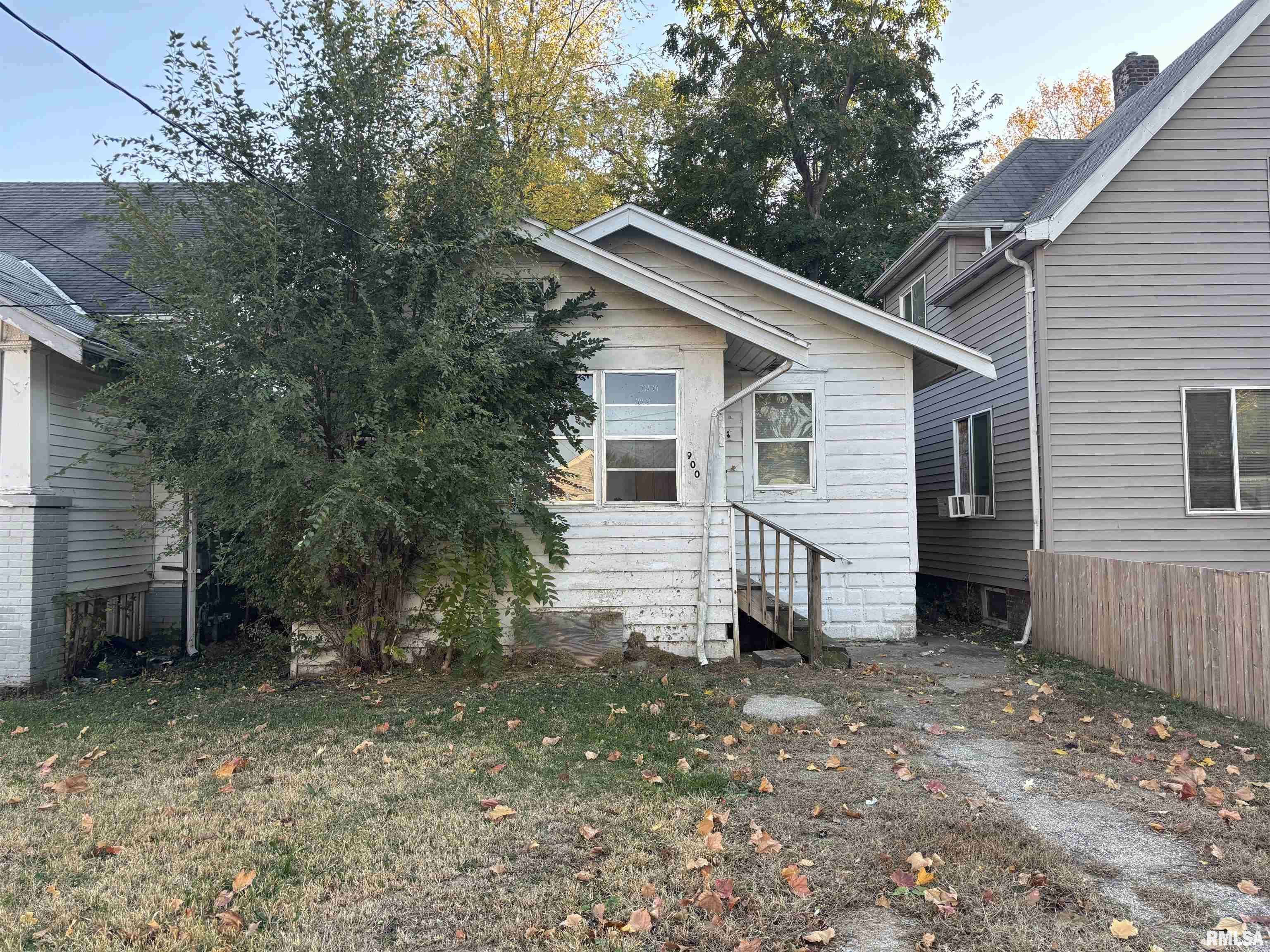 Peoria, IL 61603,900 E VIRGINIA AVE