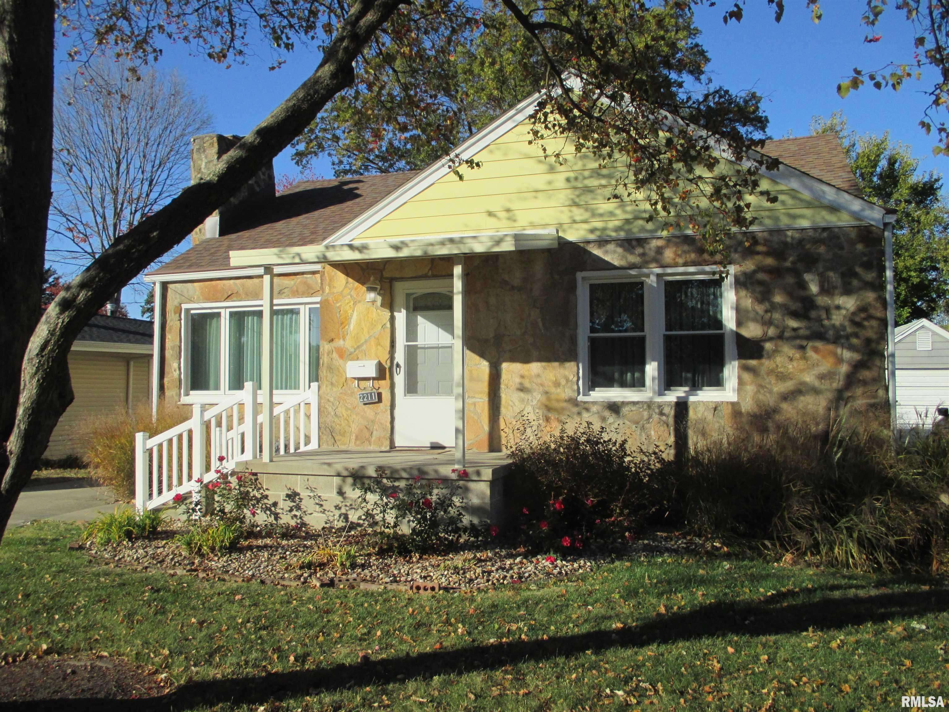 West Peoria, IL 61604,2211 W CLARKE AVE