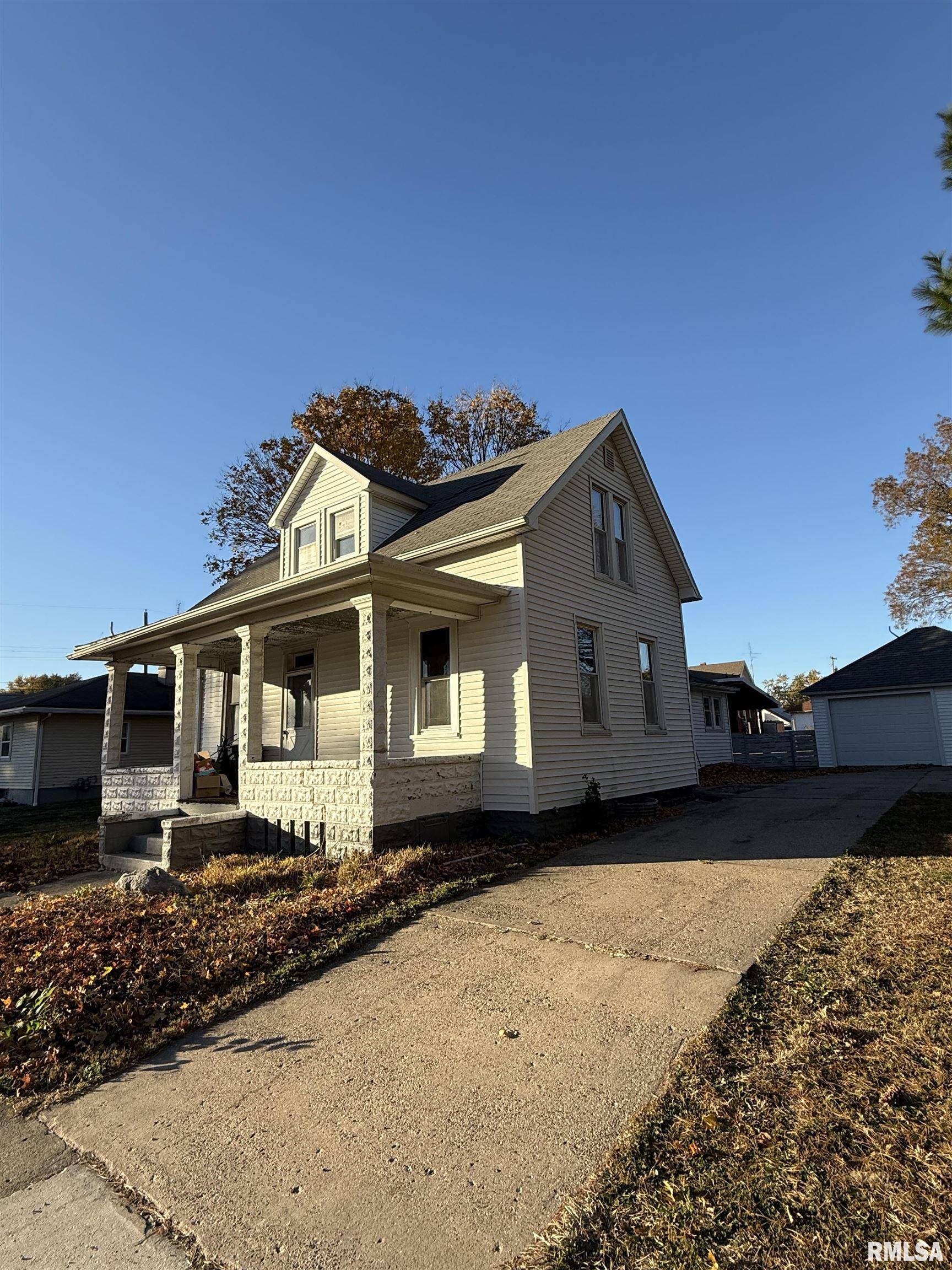 Astoria, IL 61501,307 E SOUTH ST