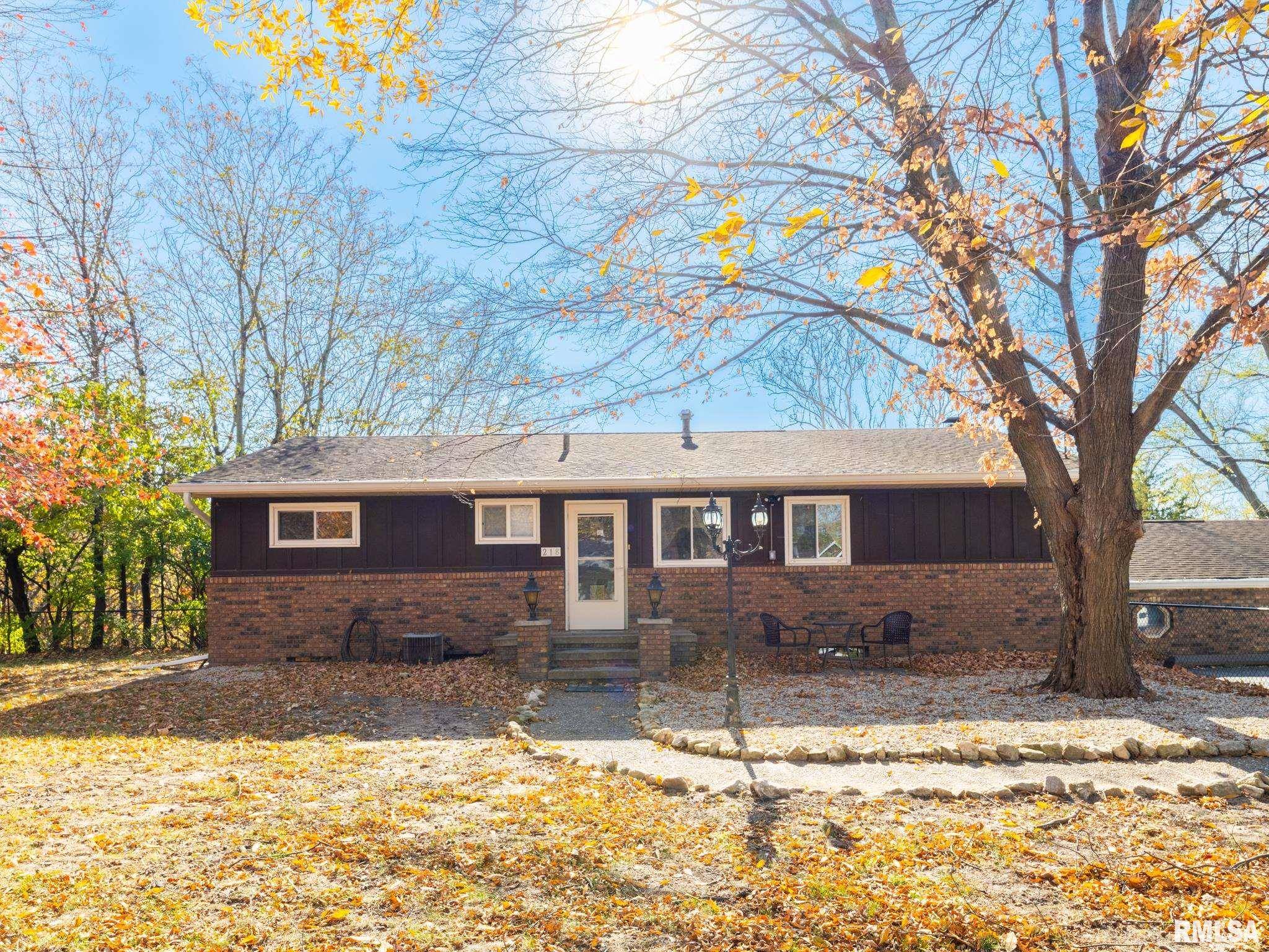 East Peoria, IL 61611,218 MARION ST