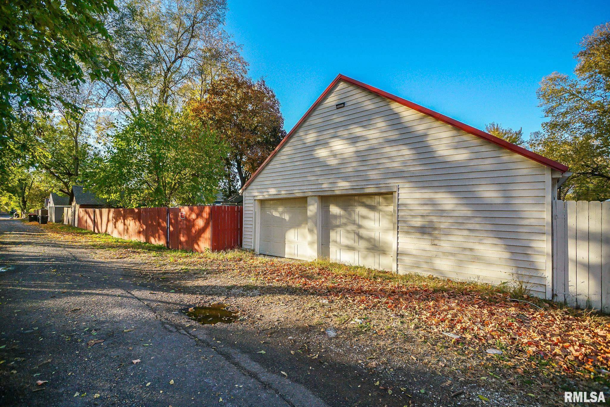 Peoria, IL 61605,2000 W ANTOINETTE ST