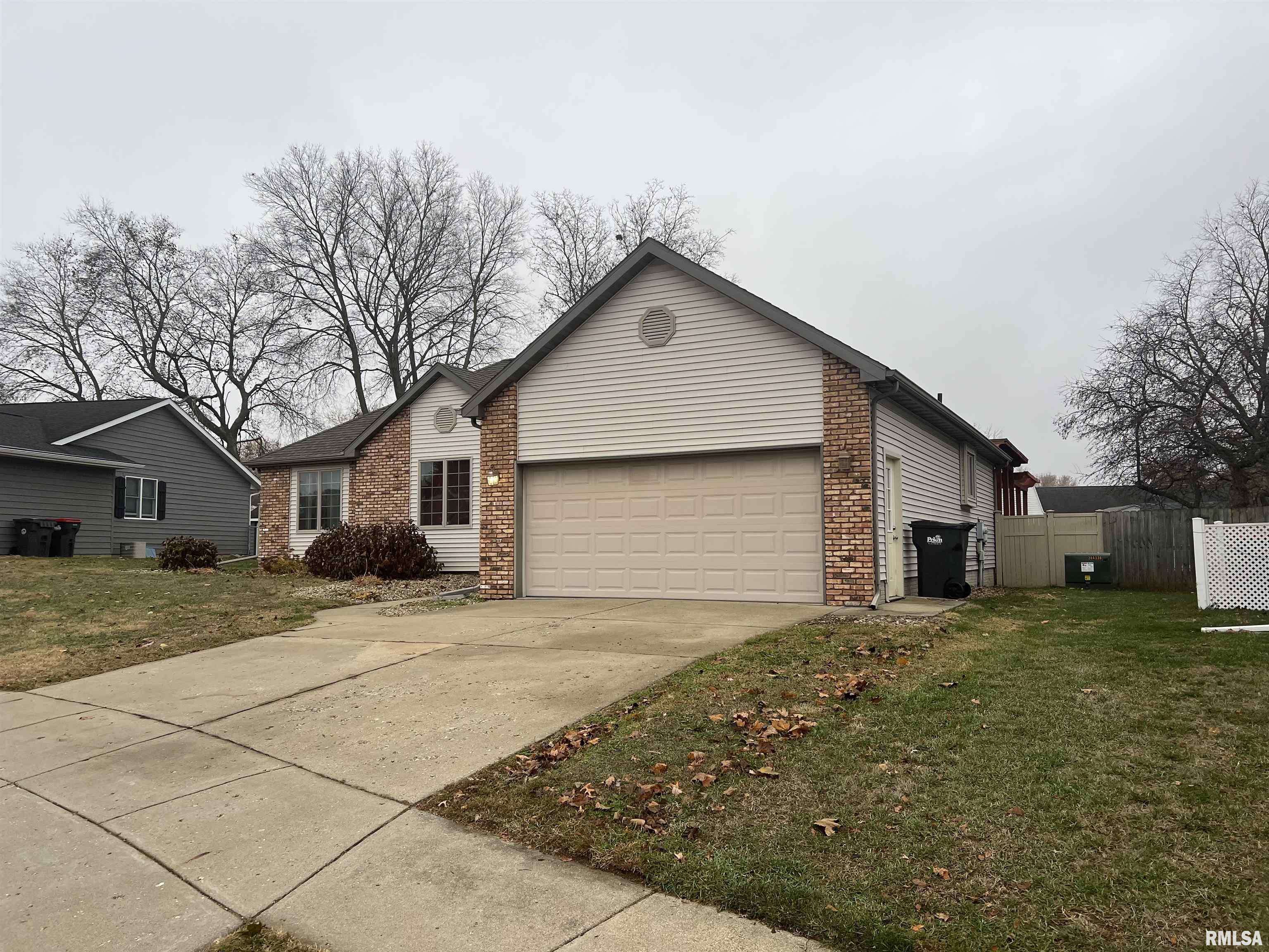 Pekin, IL 61554,2104 MARIGOLD DR