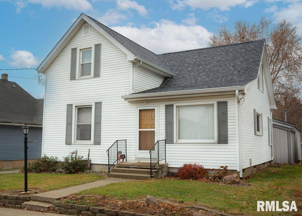 Roanoke, IL 61561,305 N GREEN ST