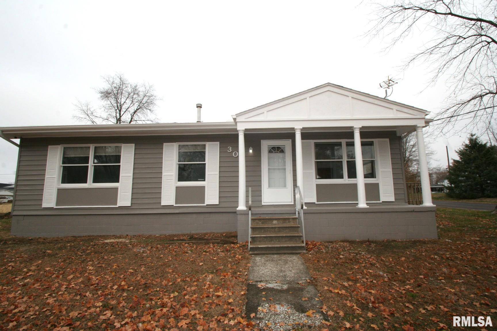 Mackinaw, IL 61755,306 E MADISON ST