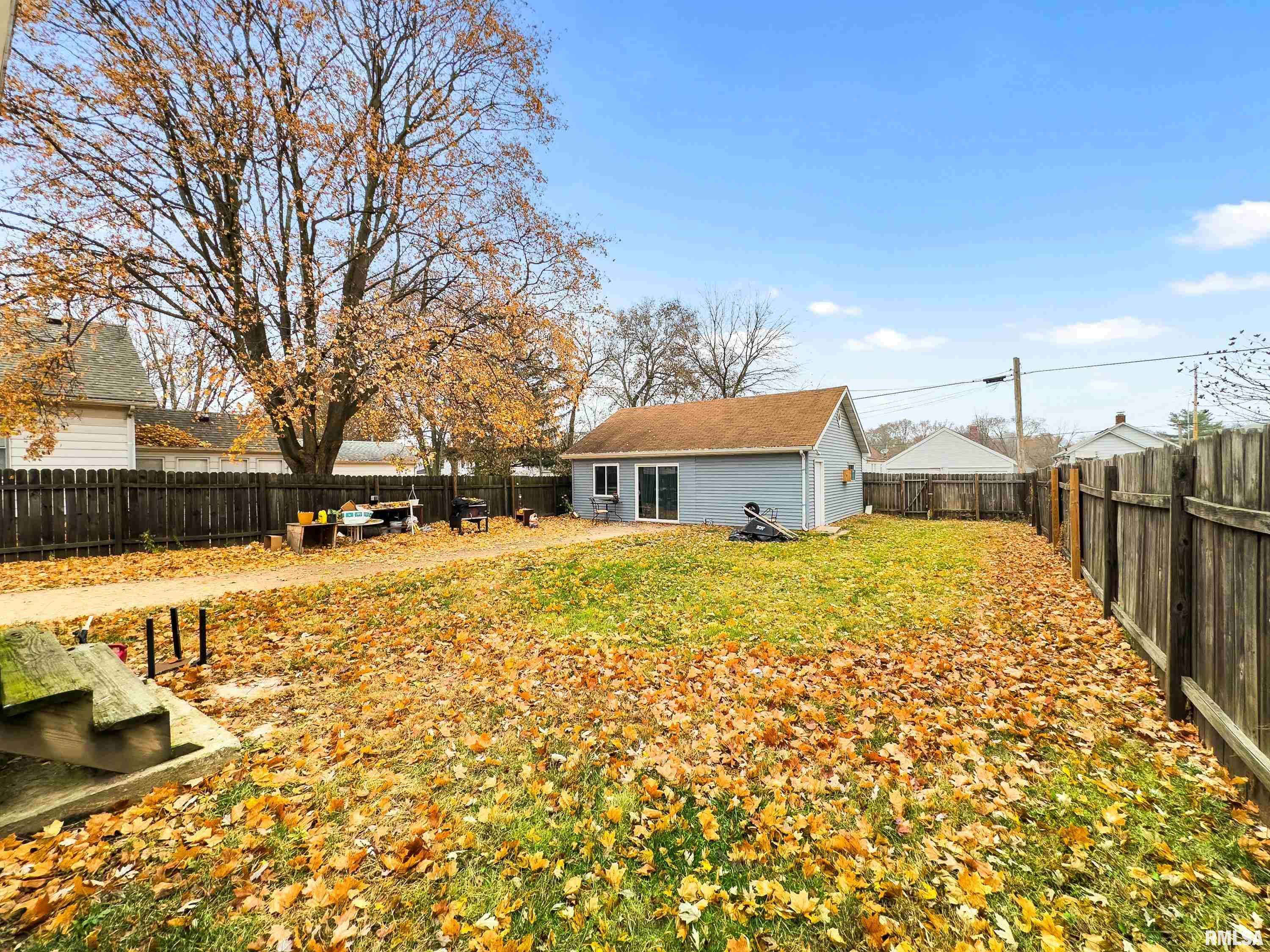 Peoria, IL 61603,617 E VIRGINIA AVE