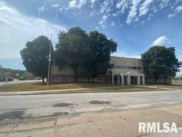 Rock Island, IL 61201,500 42ND ST #3
