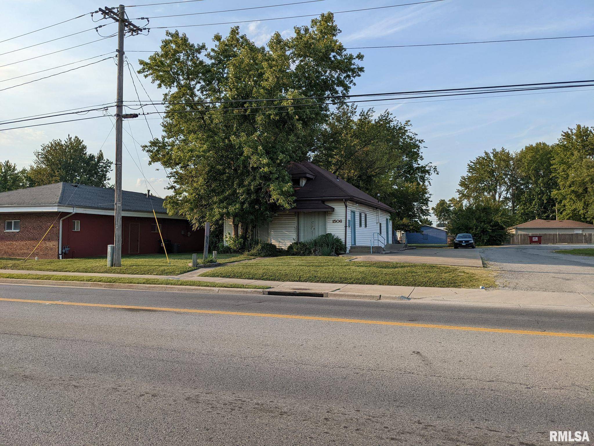 Marion, IL 62959,1506 W MAIN ST