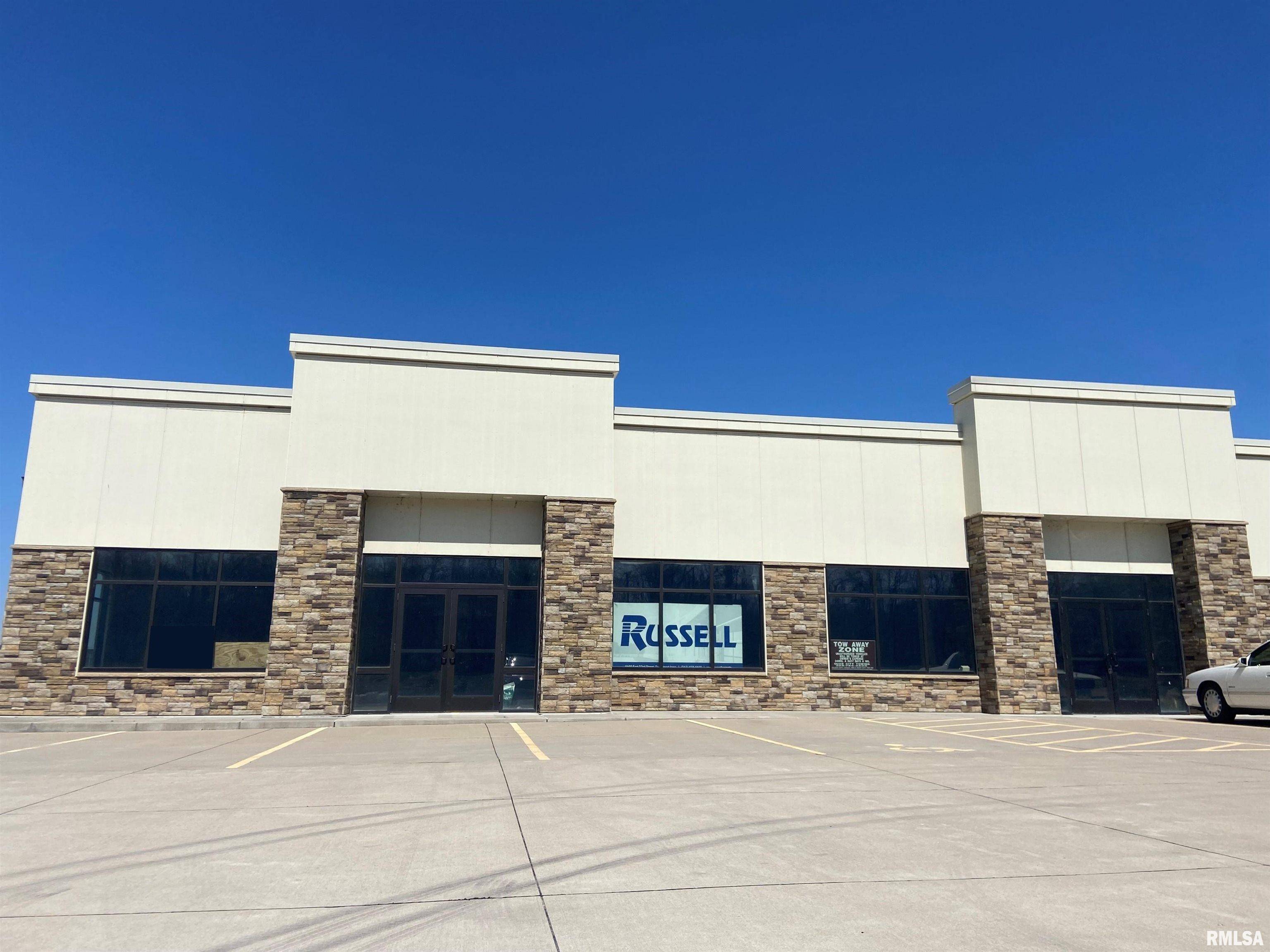 East Moline, IL 61244,243 12TH AVE