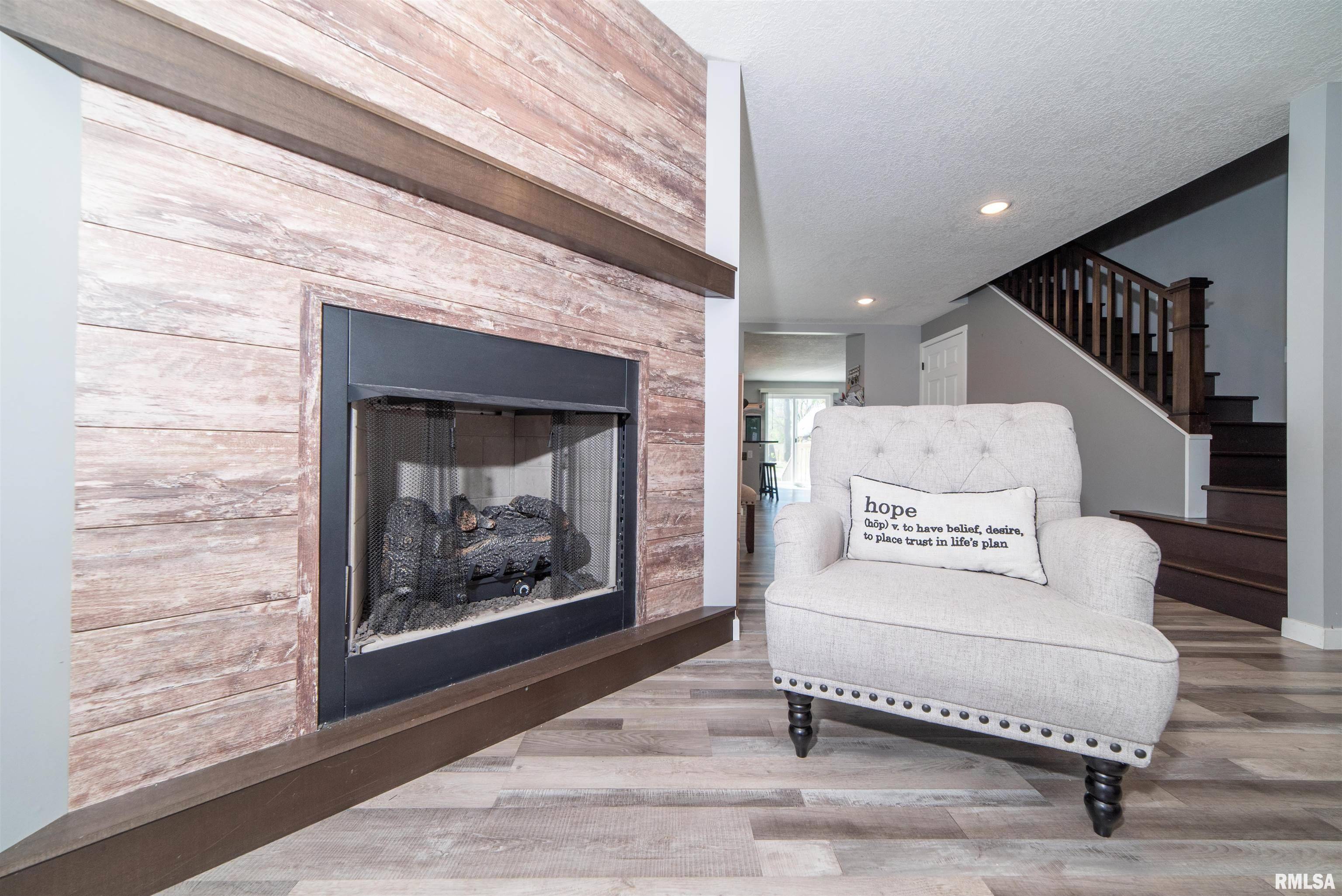 Moline, IL 61265,1648 27TH AVE