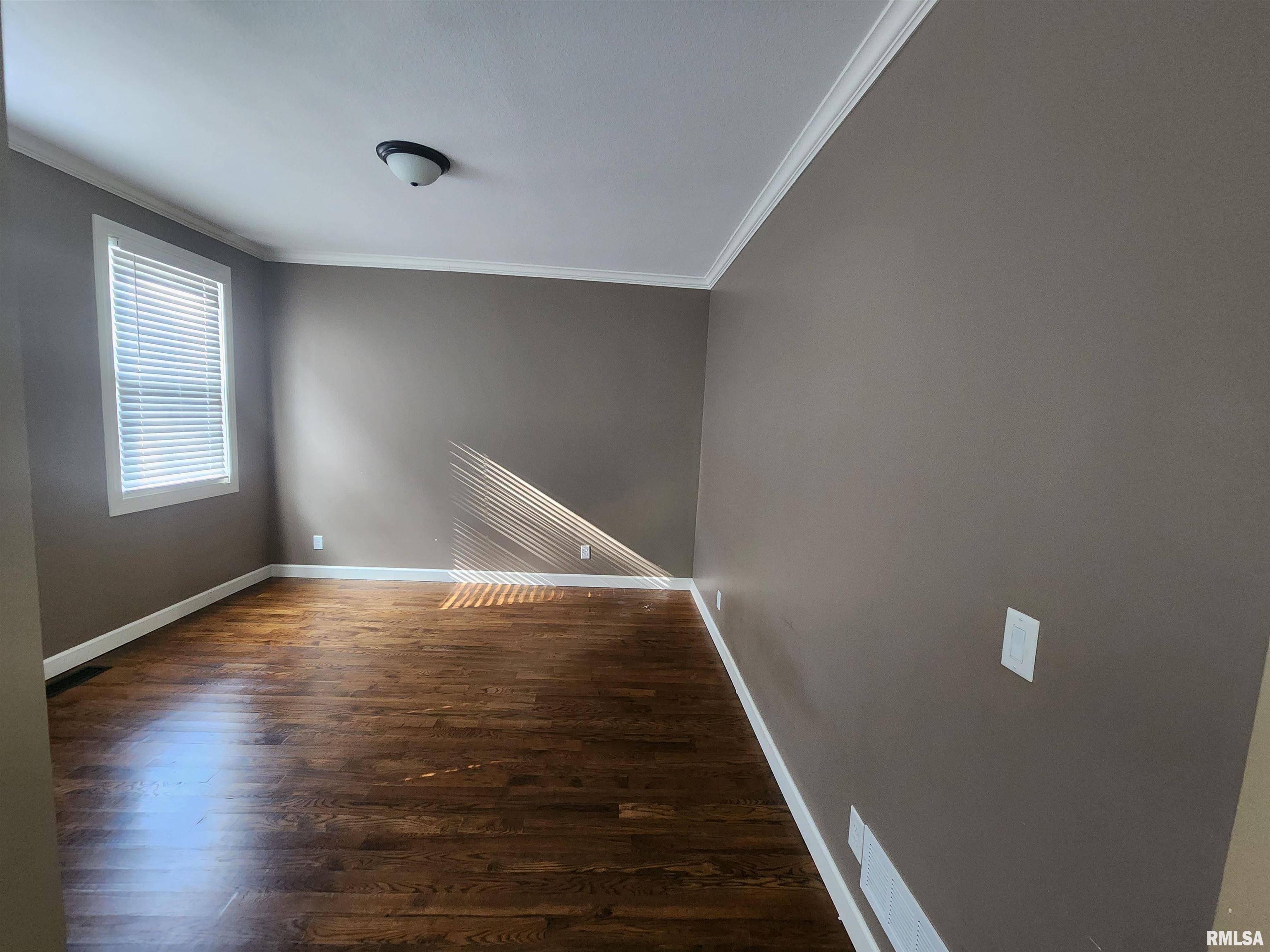 Davenport, IA 52803,9 RIVERVIEW PL