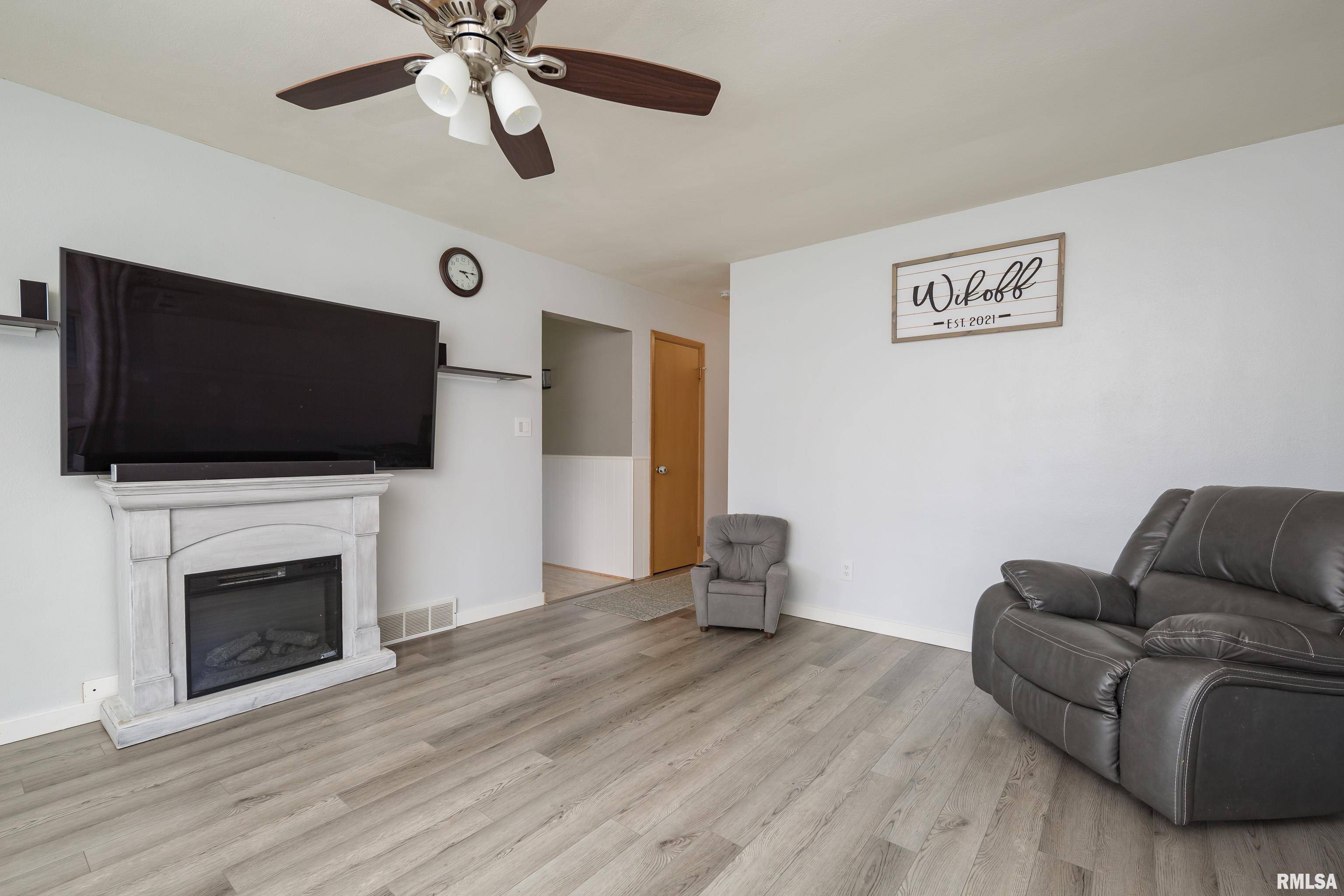 Silvis, IL 61282,513 15TH ST