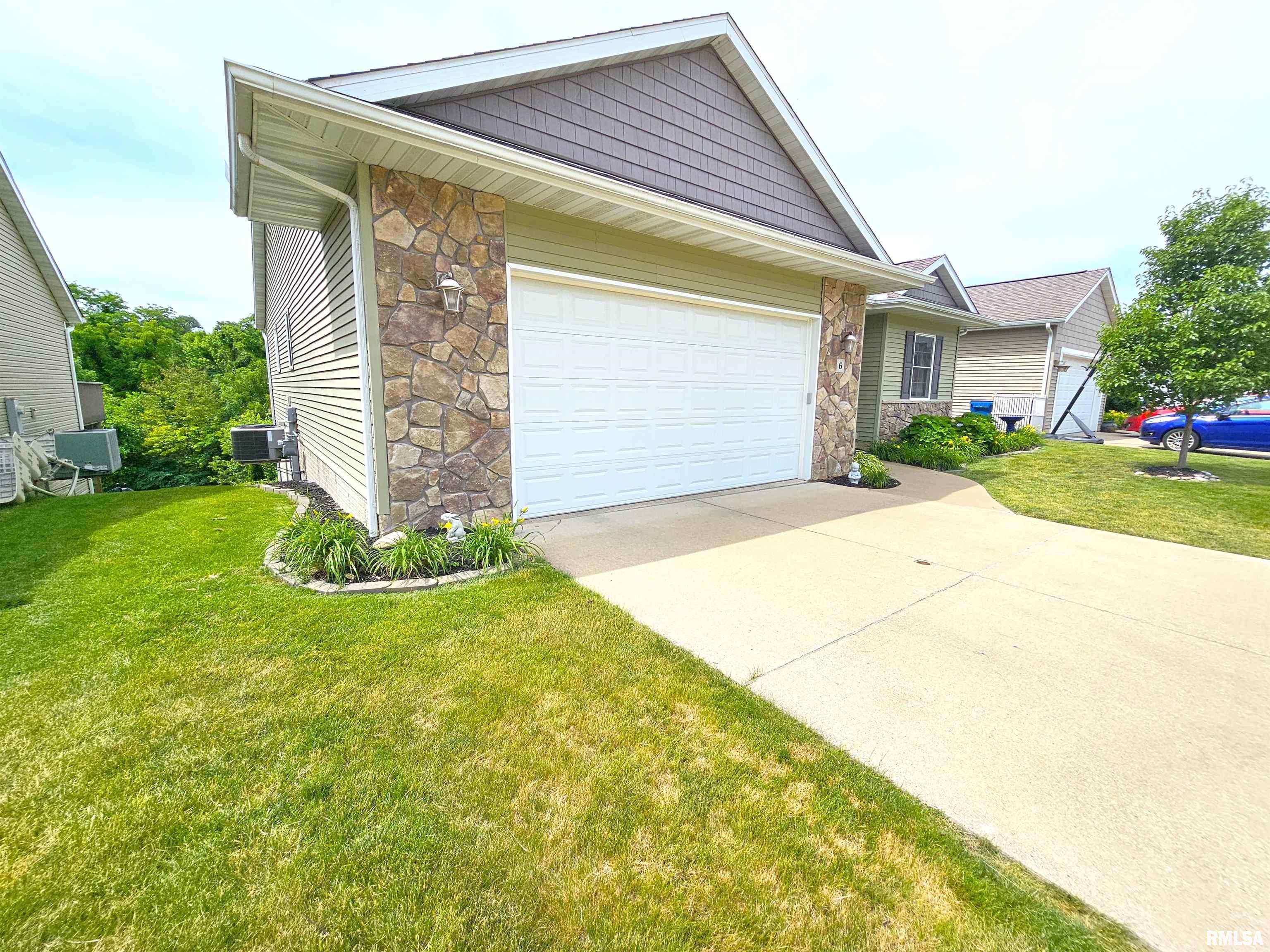 Le Claire, IA 52753,6 FRONTIER CT