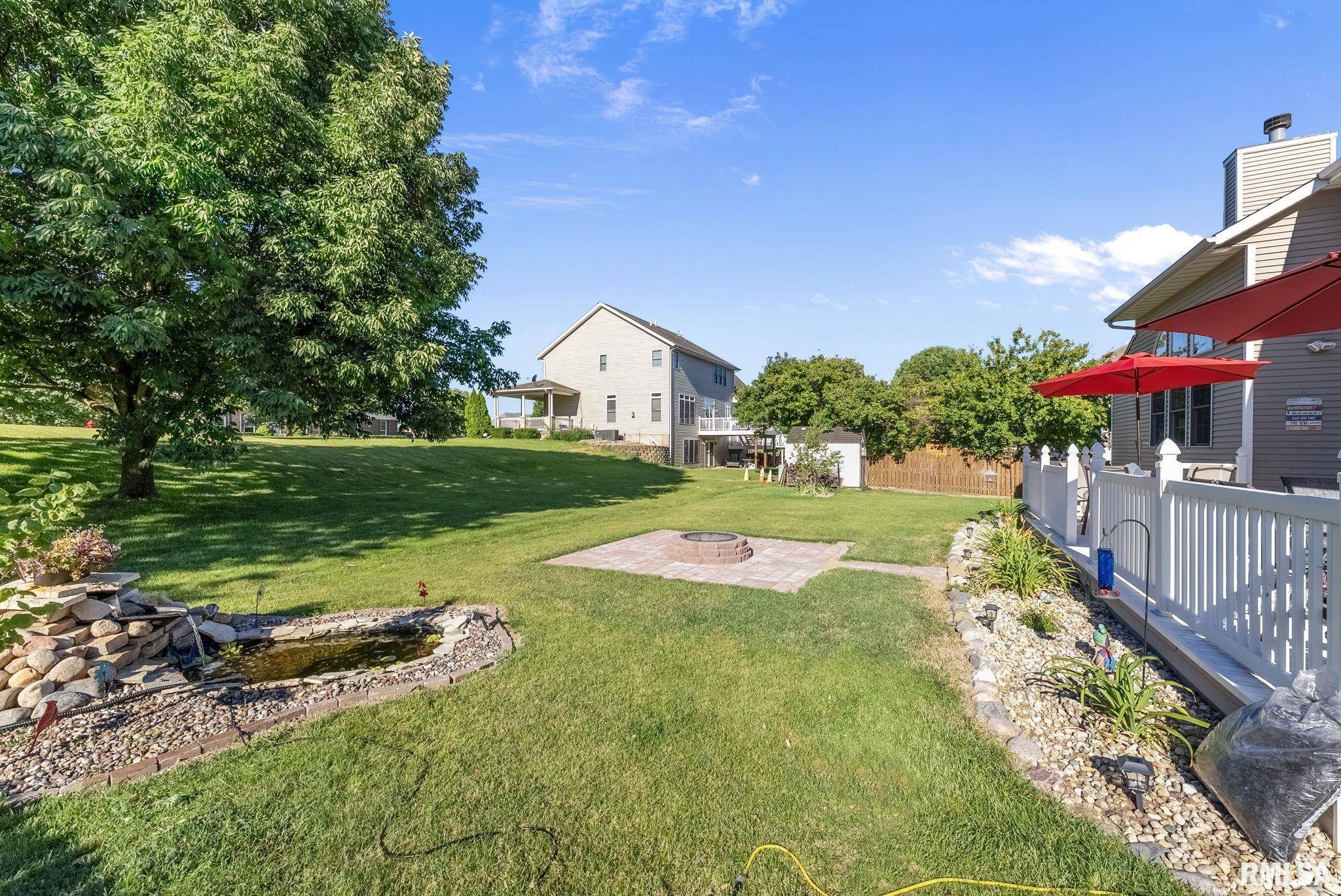 Eldridge, IA 52748,909 W HICKORY ST