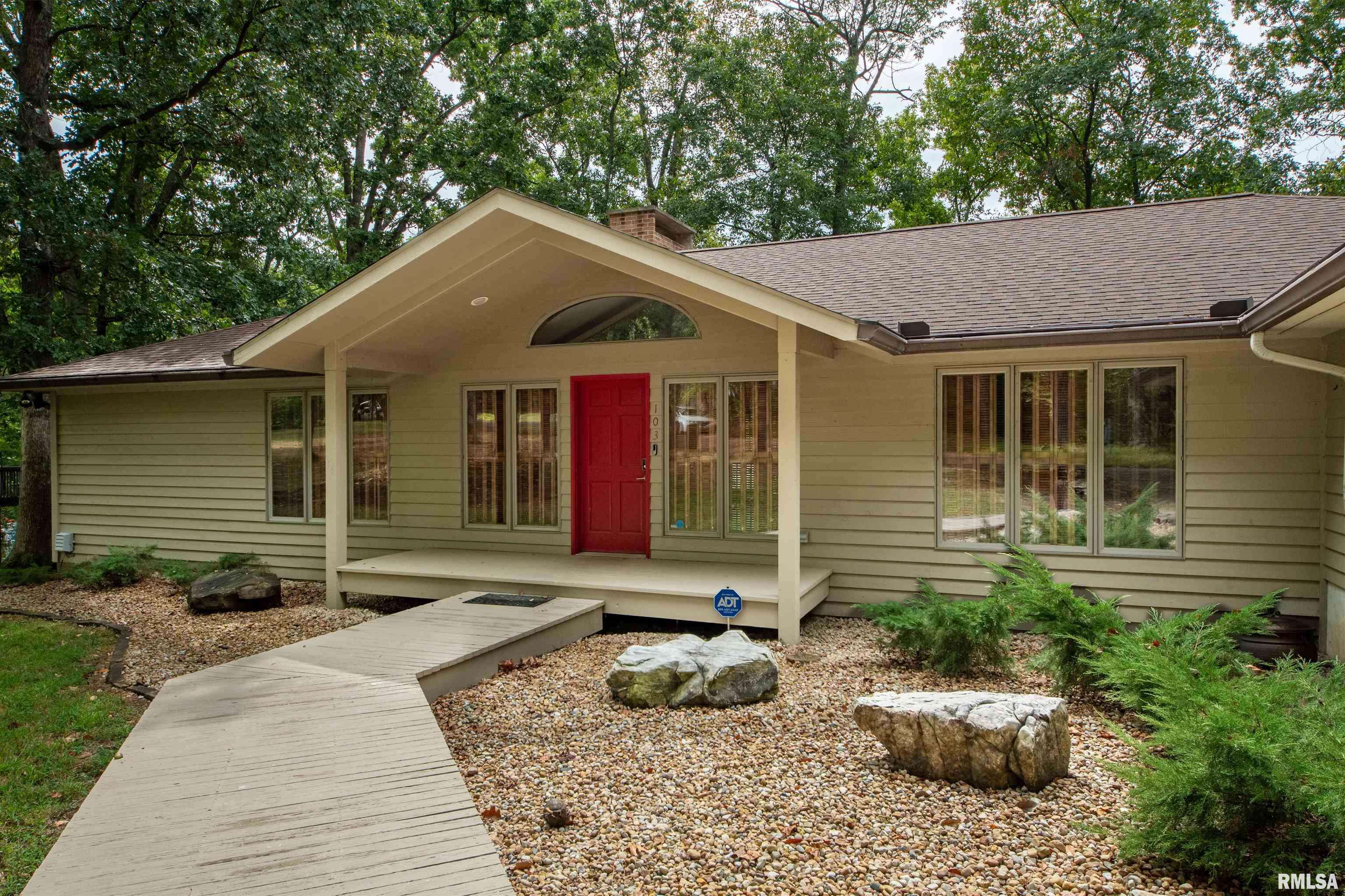 Carbondale, IL 62902,103 Loblolly LN