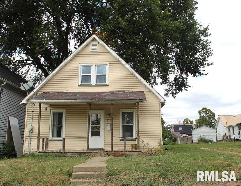 Kewanee, IL 61443,842 PINE ST