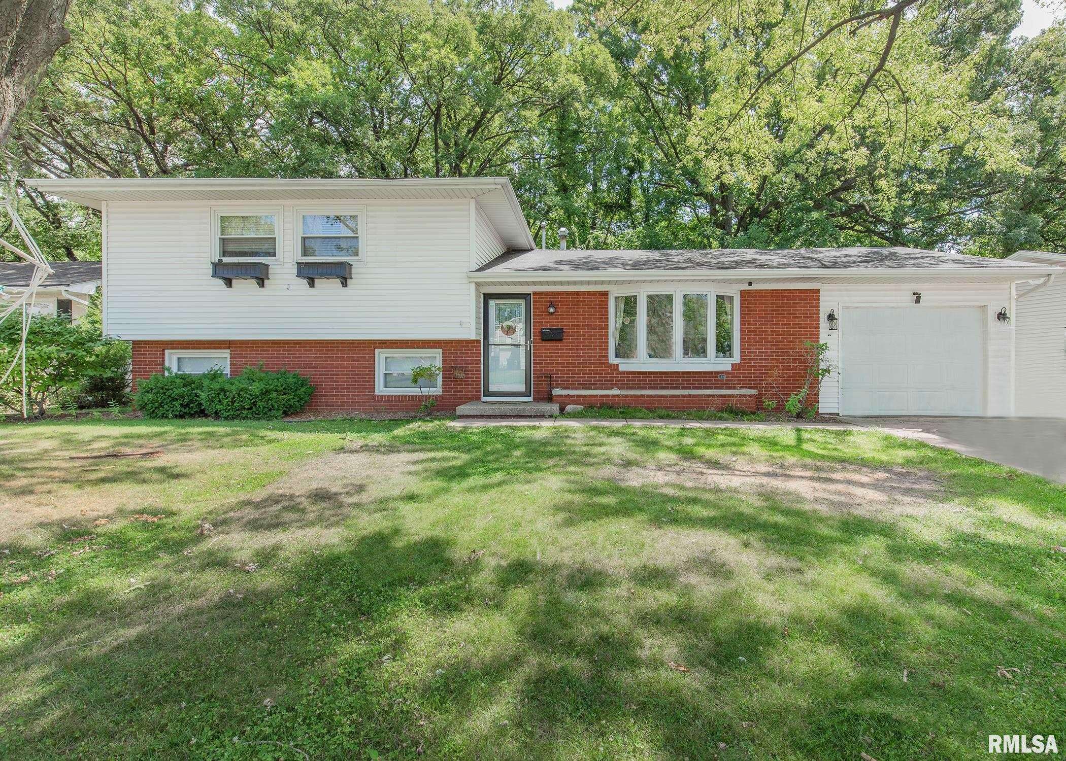 East Moline, IL 61244,3684 8TH Street Court