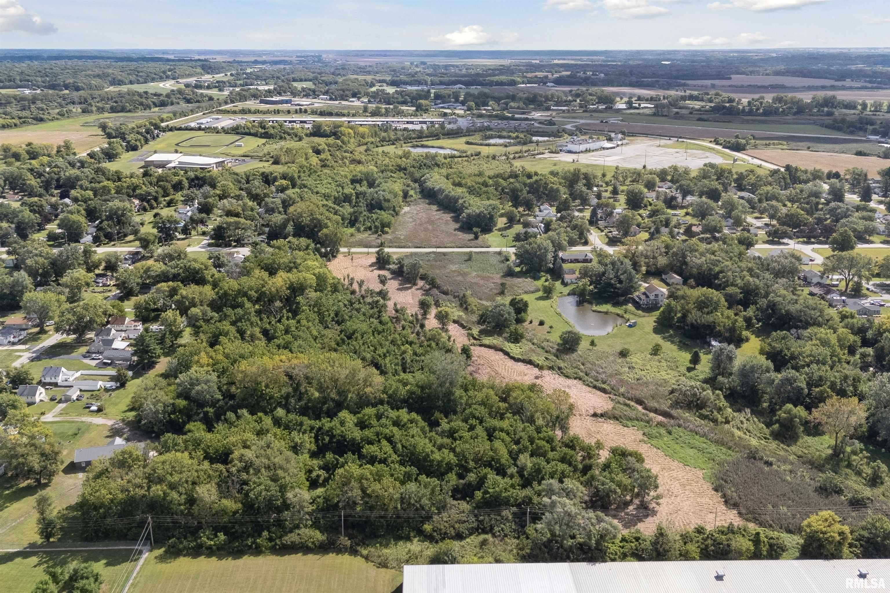 East Moline, IL 61244,206 40TH ST